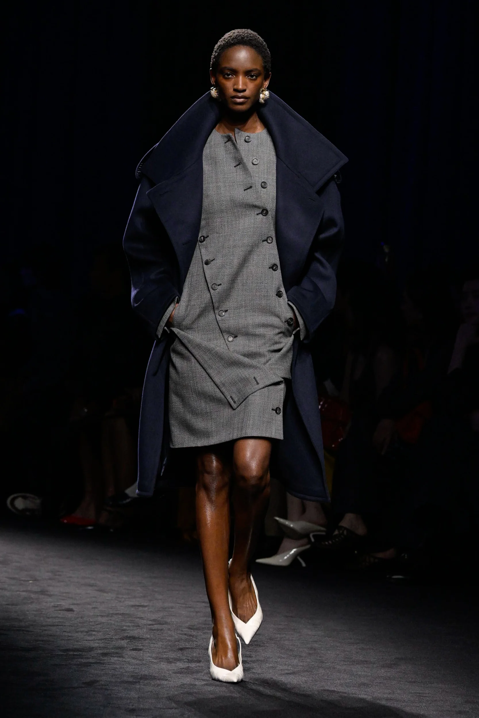 2026-27年秋冬コレクション_FERRAGAMO(フェラガモ)_モデル_23