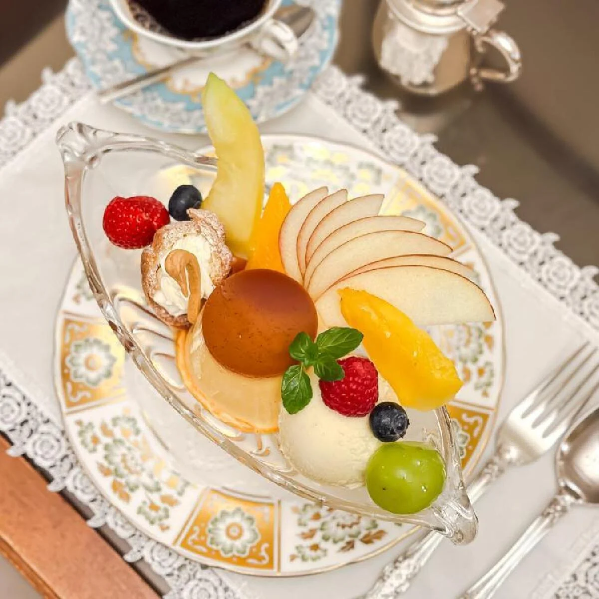 【もっと神保町】シリーズその③ 山の上ホテル 『コーヒーパーラー ヒルトップ』