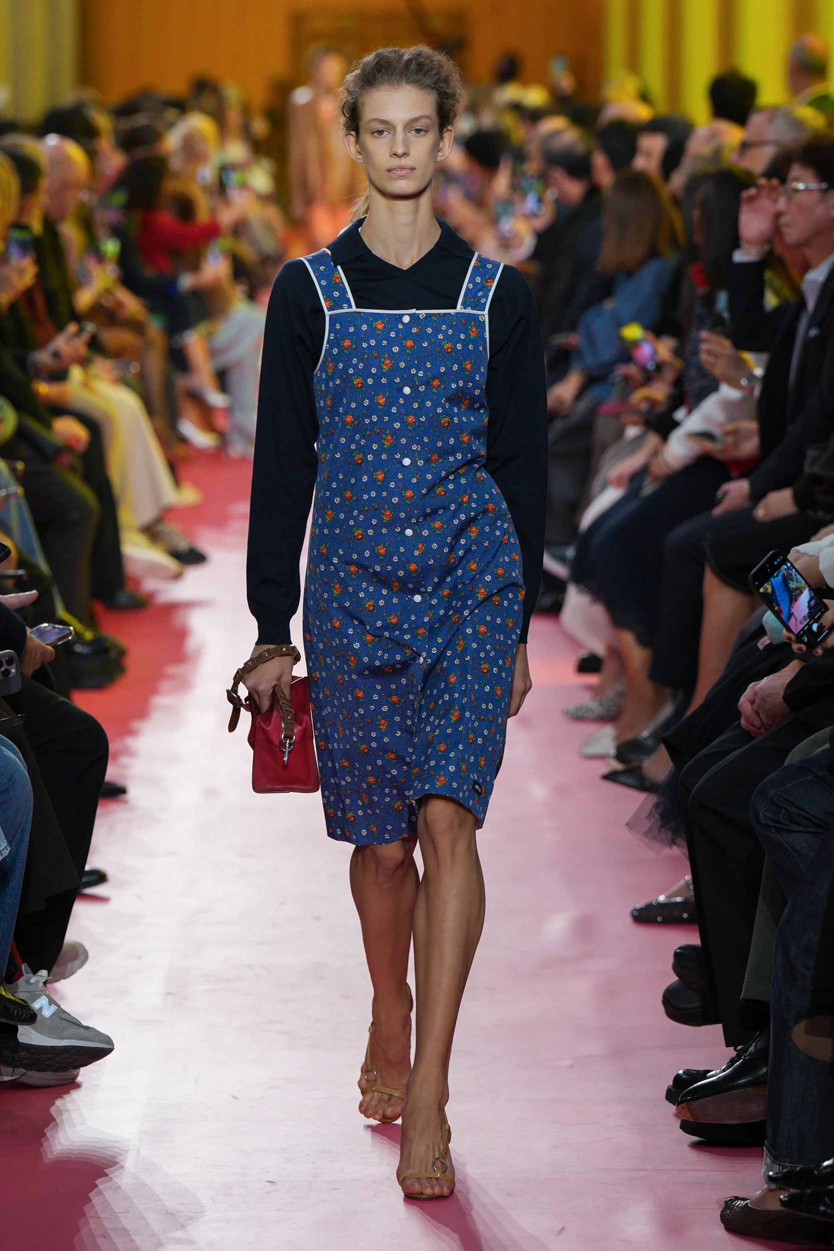 2026年春夏コレクション_MIU MIU(ミュウミュウ)_モデル_17