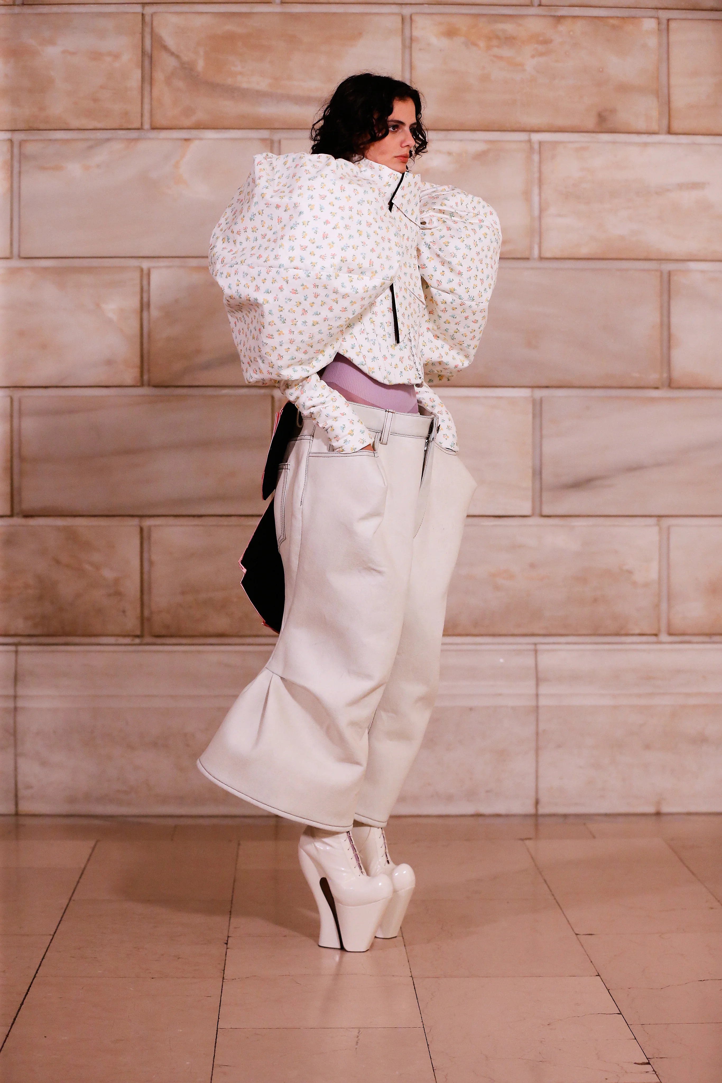 2026年春夏コレクション_MARC JACOBS(マーク ジェイコブス)_モデル_13