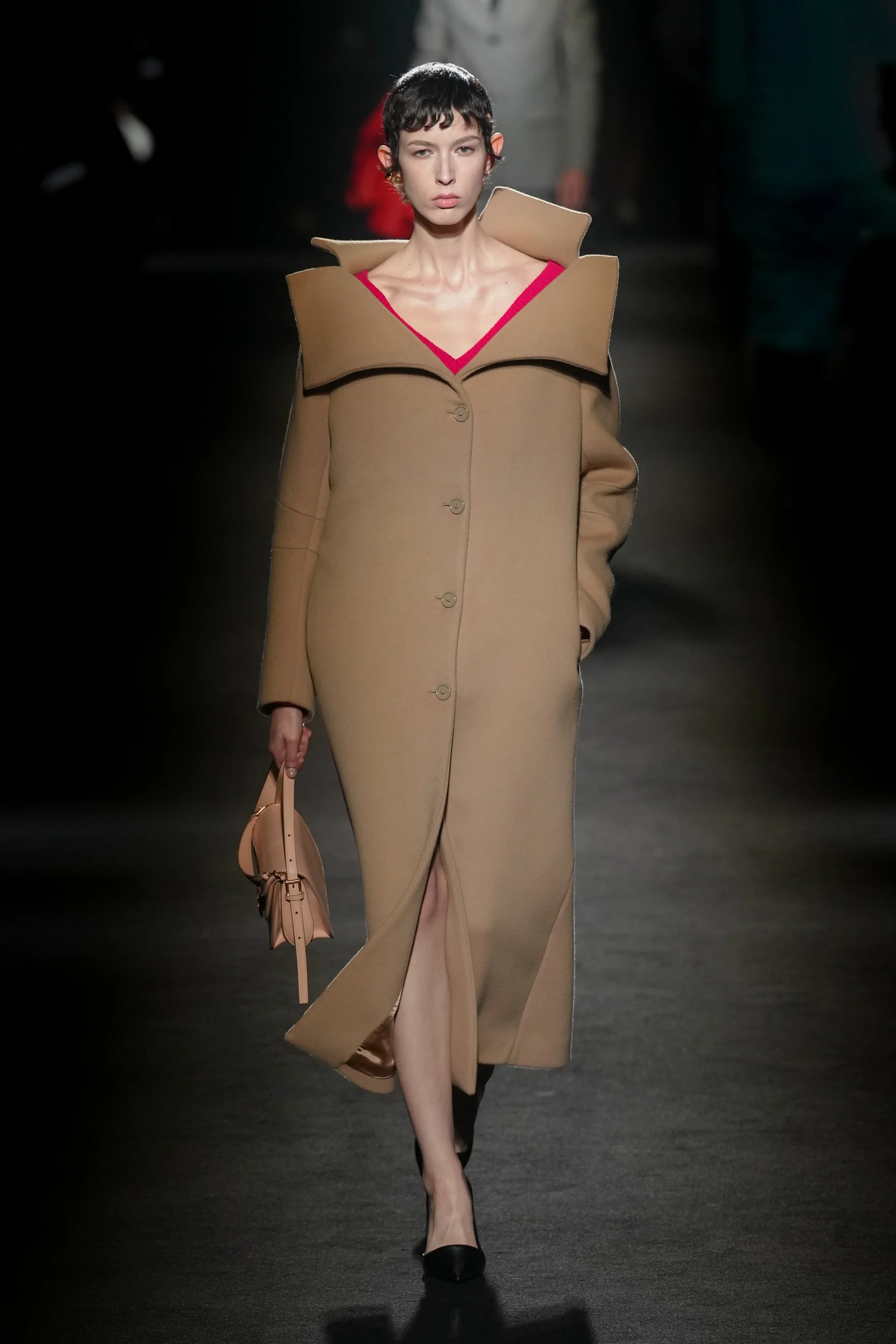 2026-27年秋冬コレクション_BALENCIAGA(バレンシアガ)_モデル_44