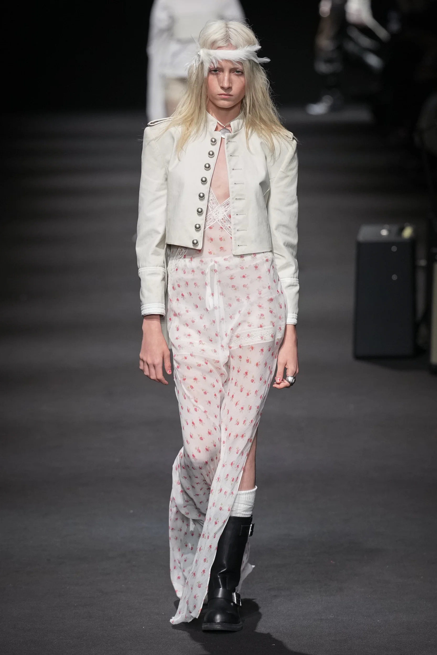 2026年春夏コレクション_ANN DEMEULEMEESTER(アン ドゥムルメステール)_モデル_8