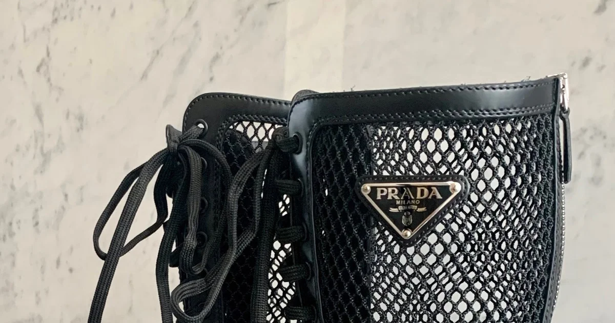 今年一番良かった買い物は、【プラダ】のロングブーツ - スモール