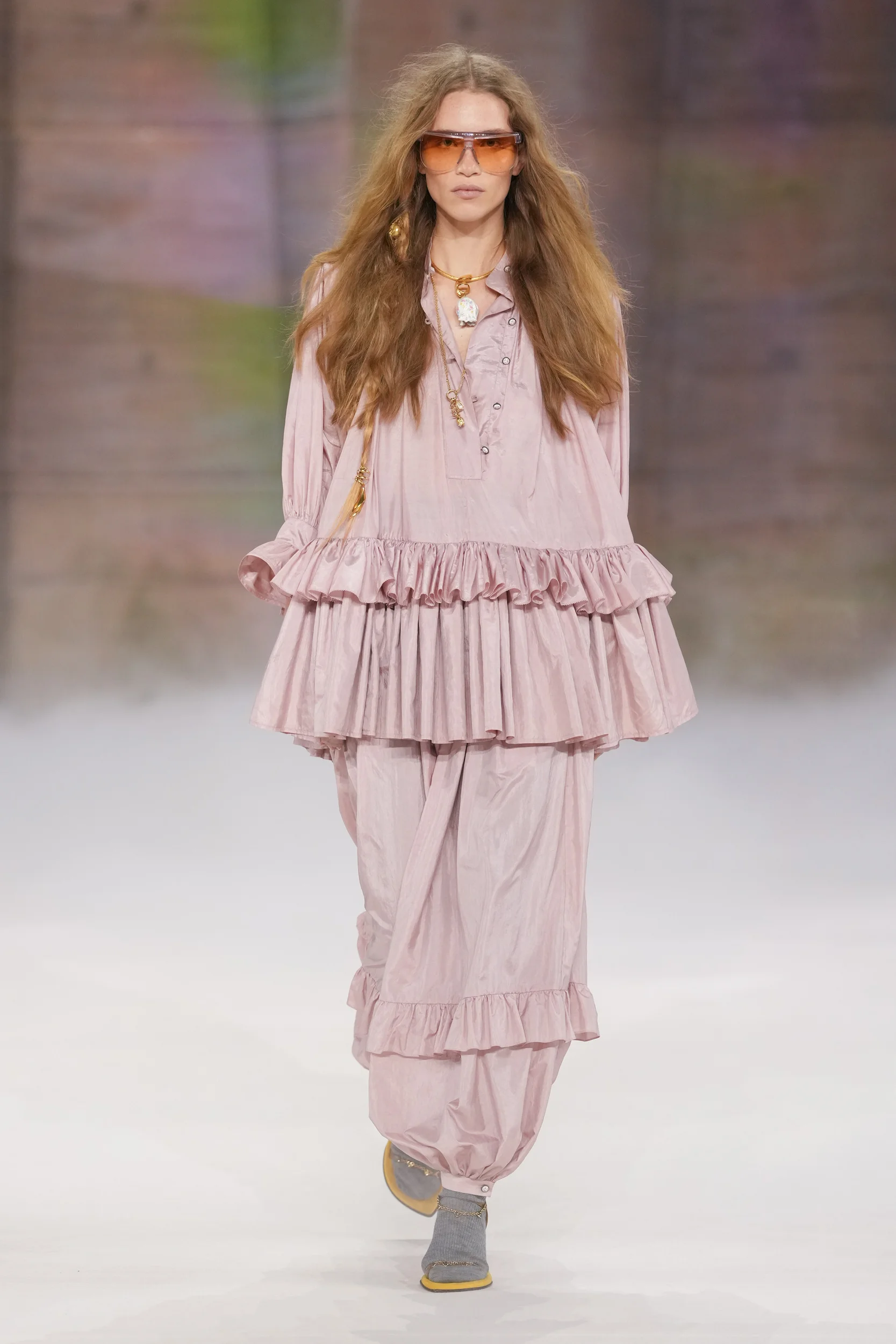 2026-27年秋冬コレクション_CHLOÉ(クロエ)_モデル_39