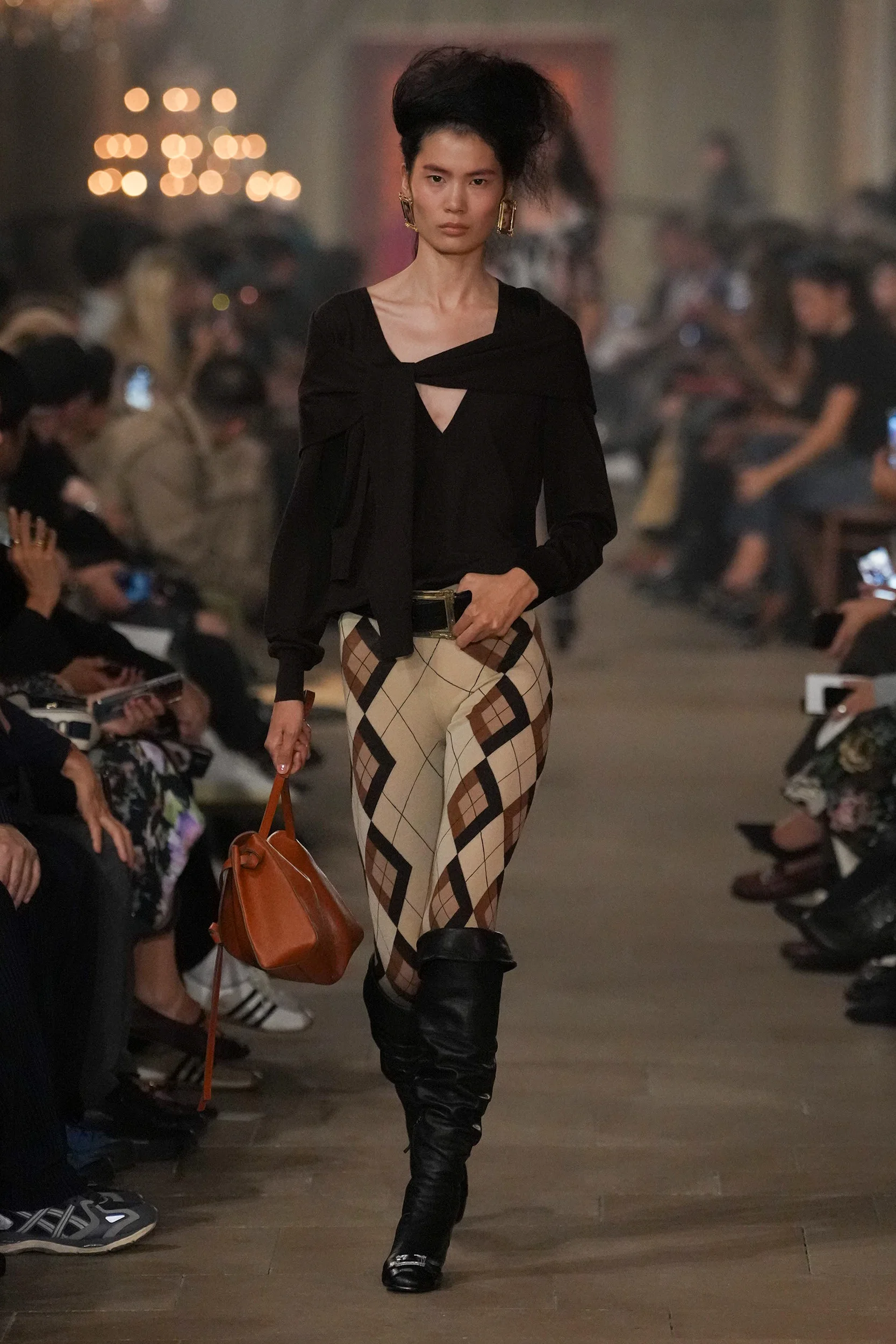 2027年春夏コレクション_ACNE STUDIOS(アクネ ストゥディオズ)_モデル_20