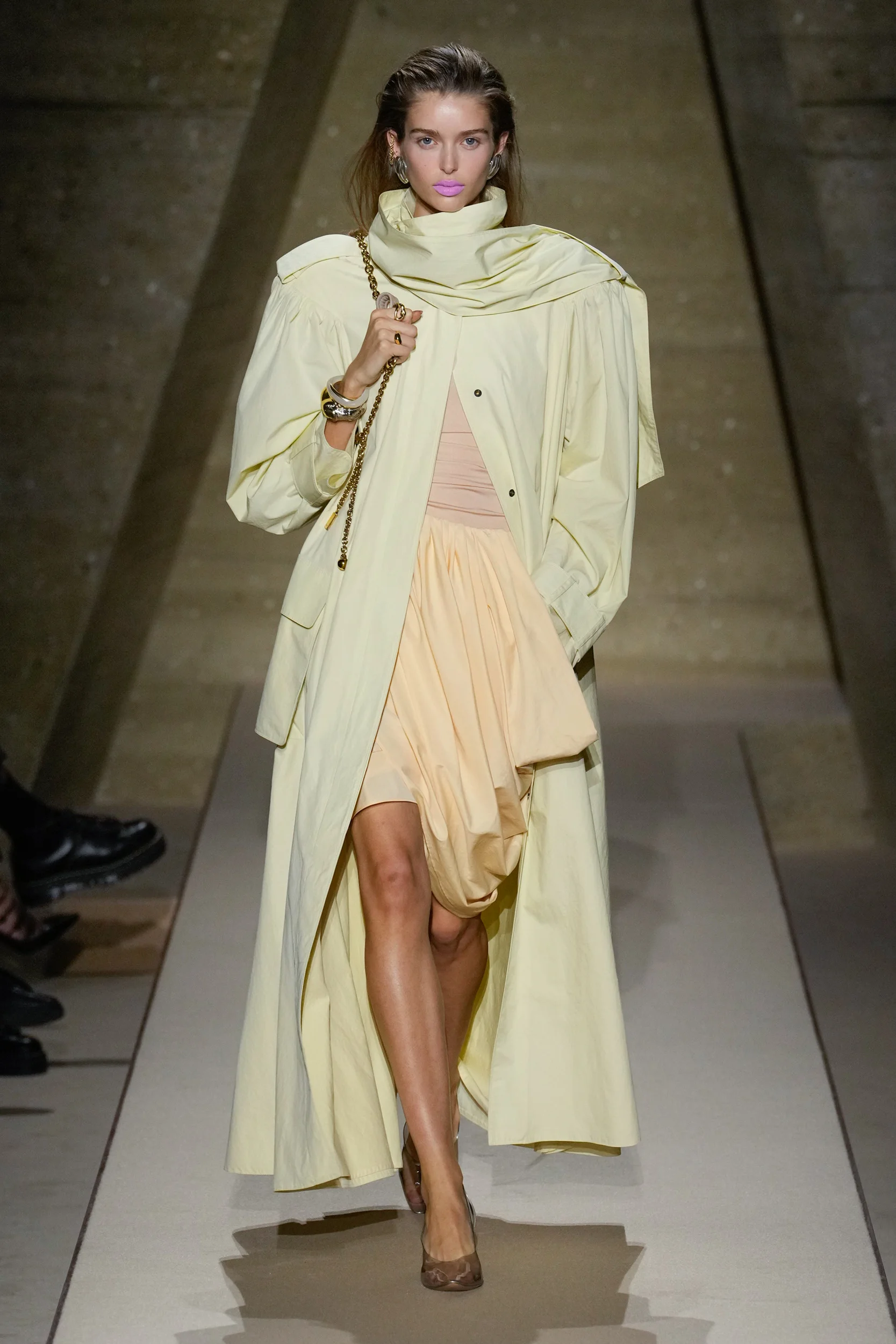 2026年春夏コレクション_CHLOÉ(クロエ)_モデル_21