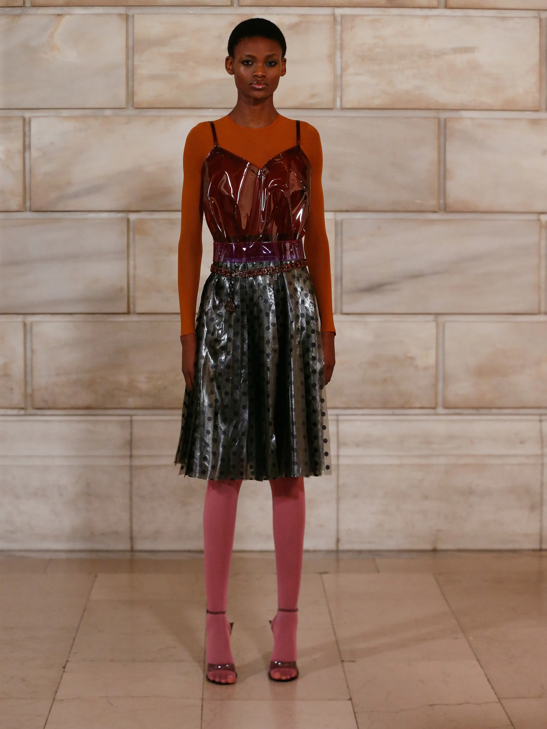2027年春夏コレクション_MARC JACOBS(マーク ジェイコブス)_モデル_19