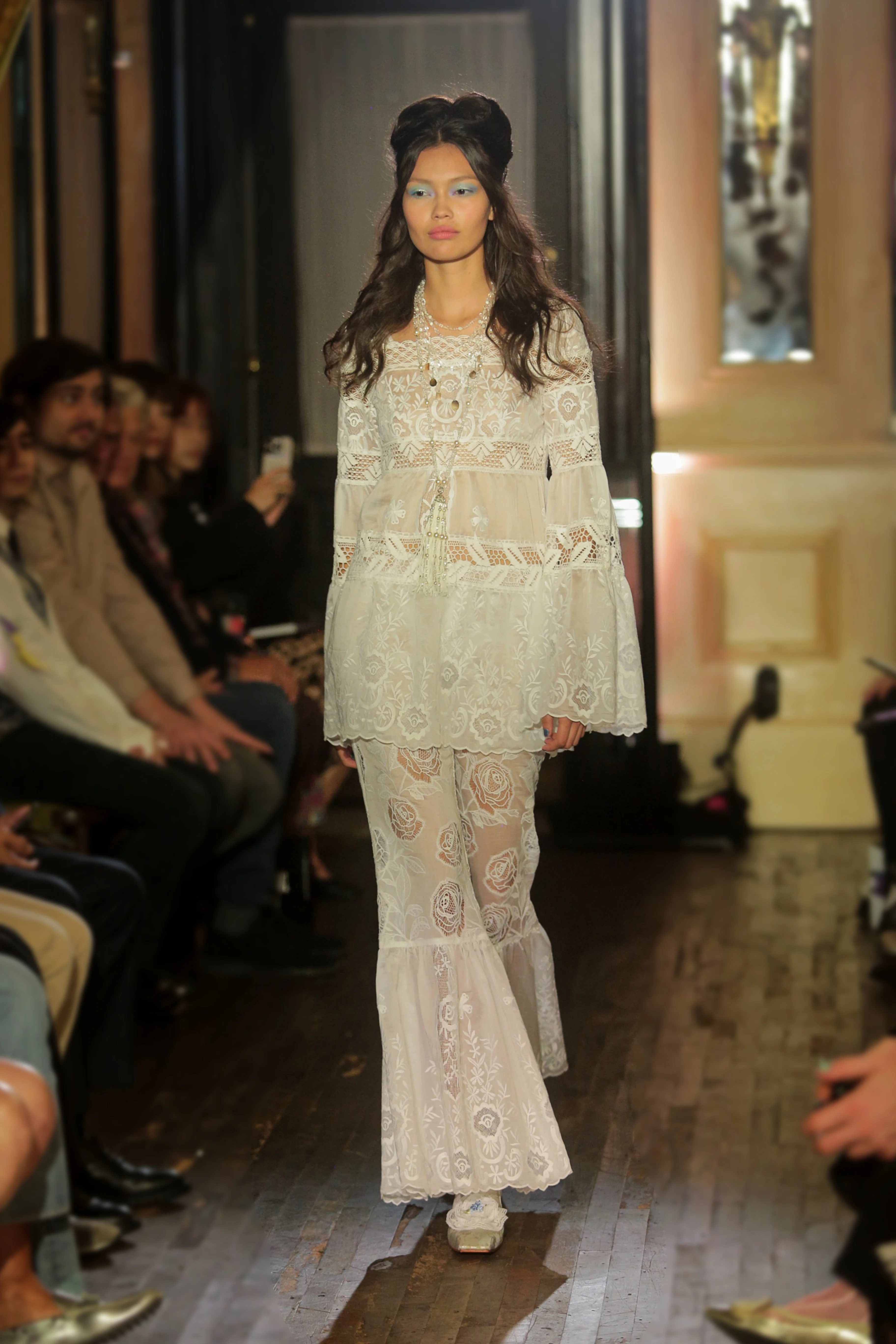2026年春夏コレクション_ANNA SUI(アナ スイ)_モデル_6