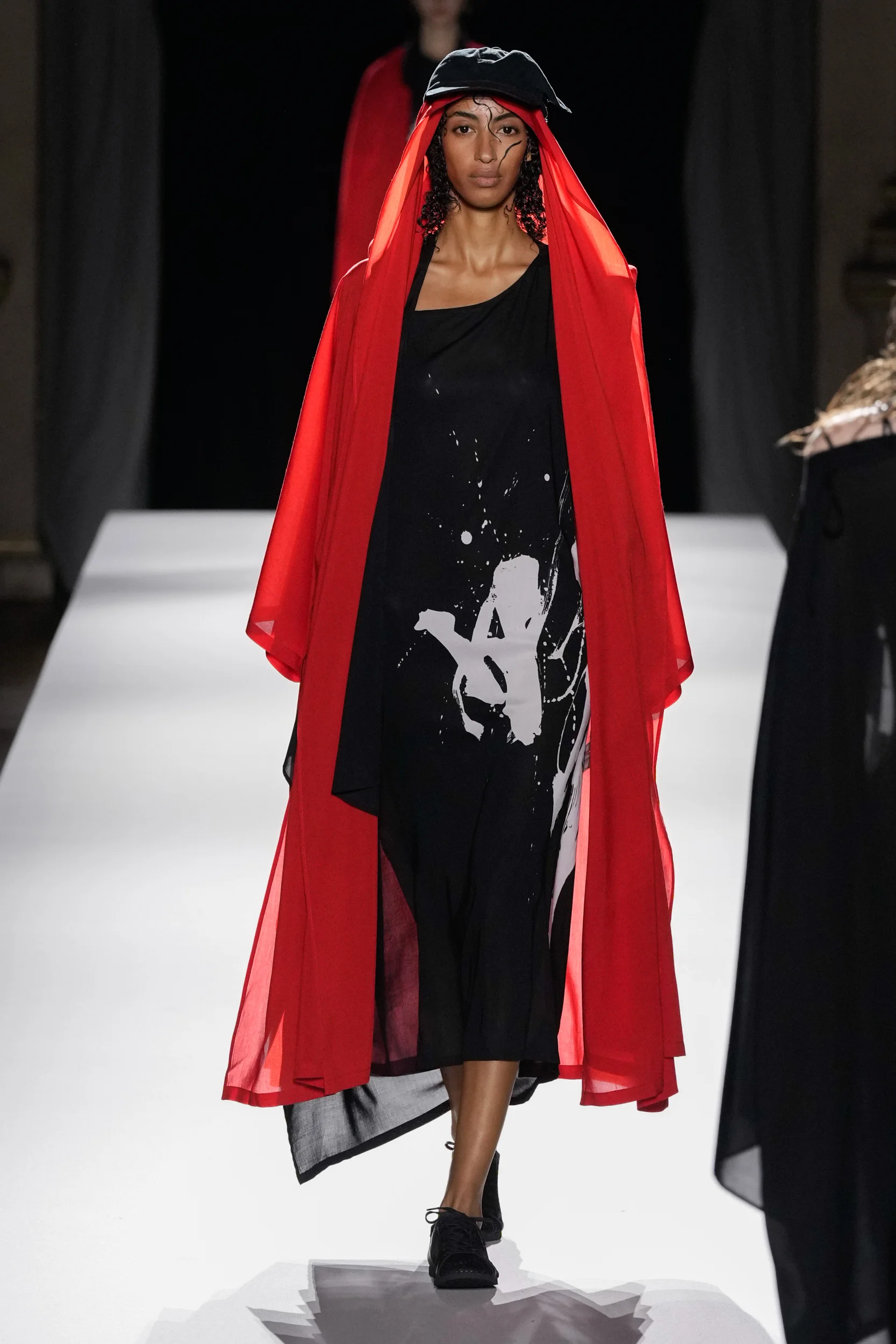 2026年春夏コレクション_YOHJI YAMAMOTO(ヨウジヤマモト)_モデル_44