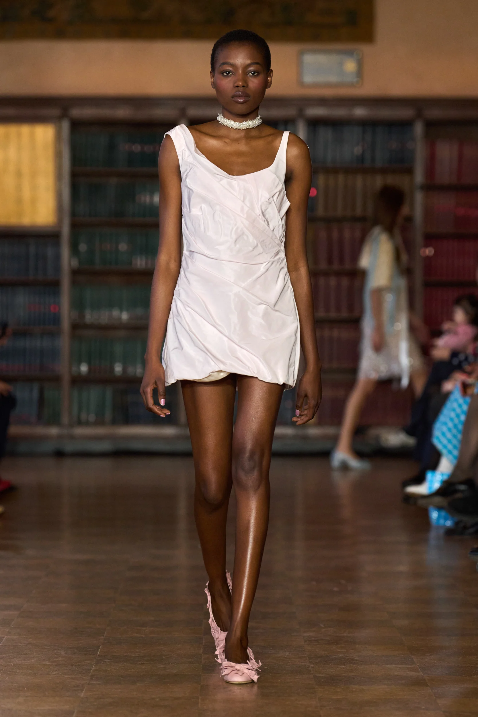 2026-27年秋冬コレクション_SANDY LIANG(サンディ・リアン)_モデル_29