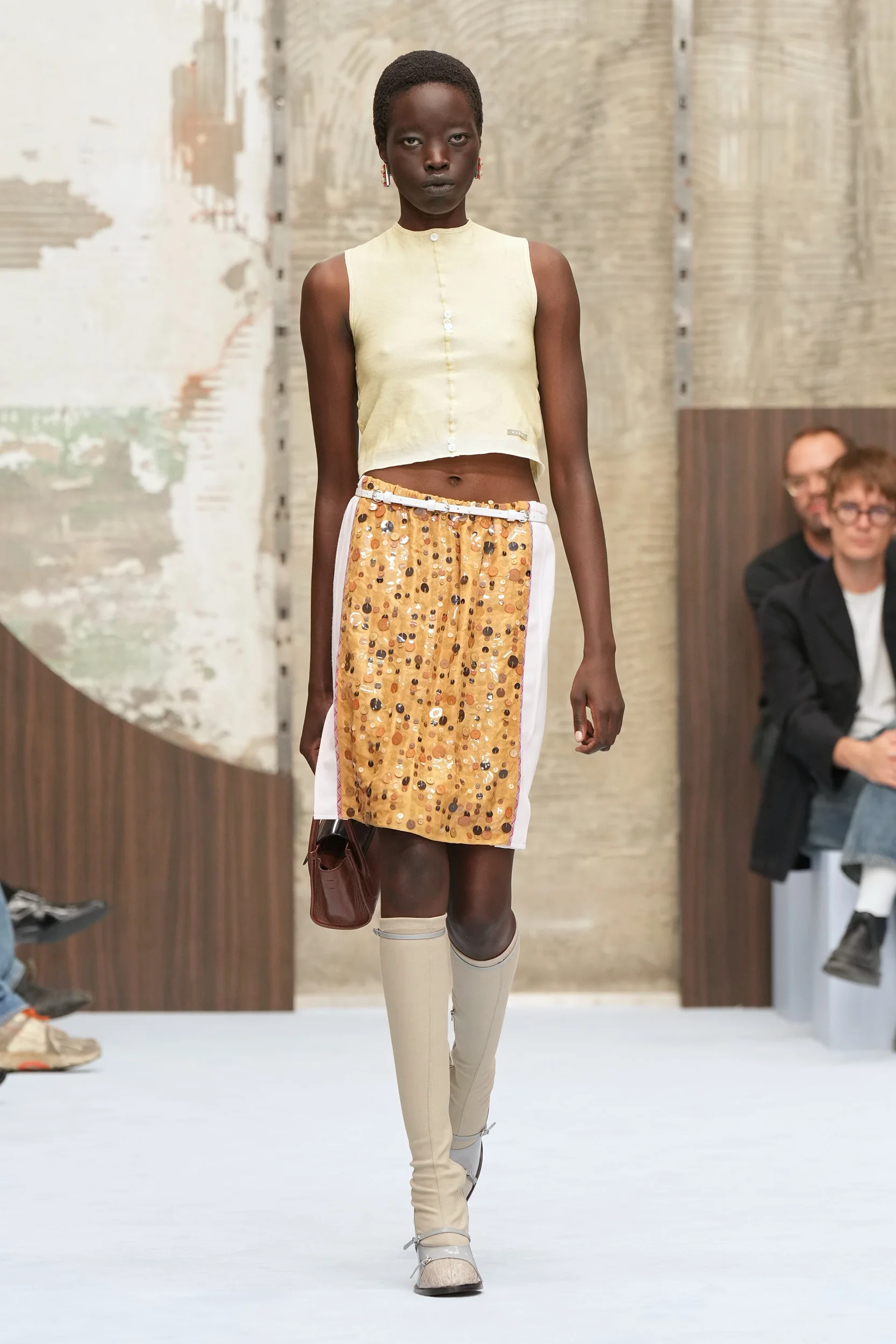 2027年春夏コレクション_MARNI(マルニ)_モデル_56