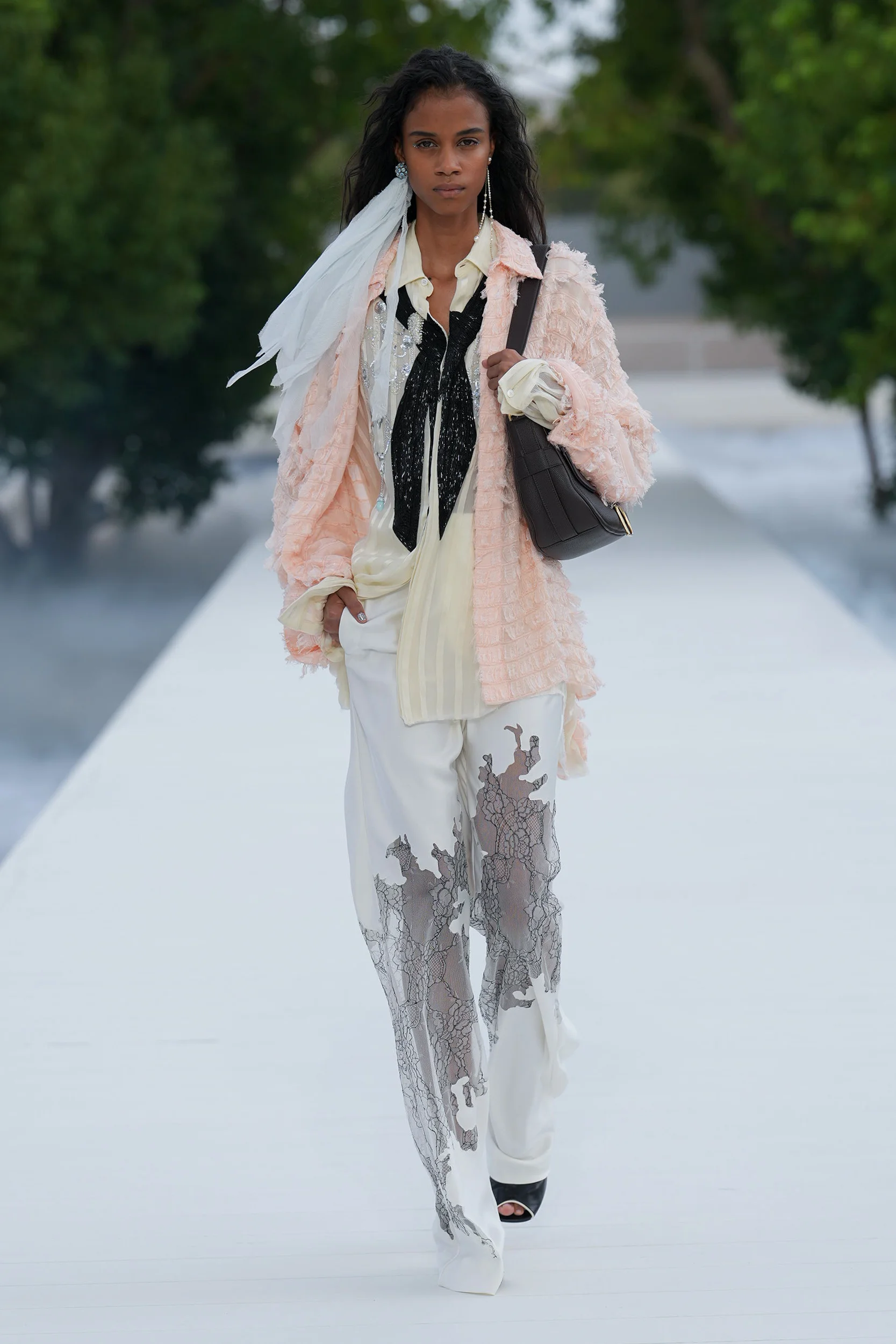 2027年春夏コレクション_DIOR(ディオール)_モデル_55