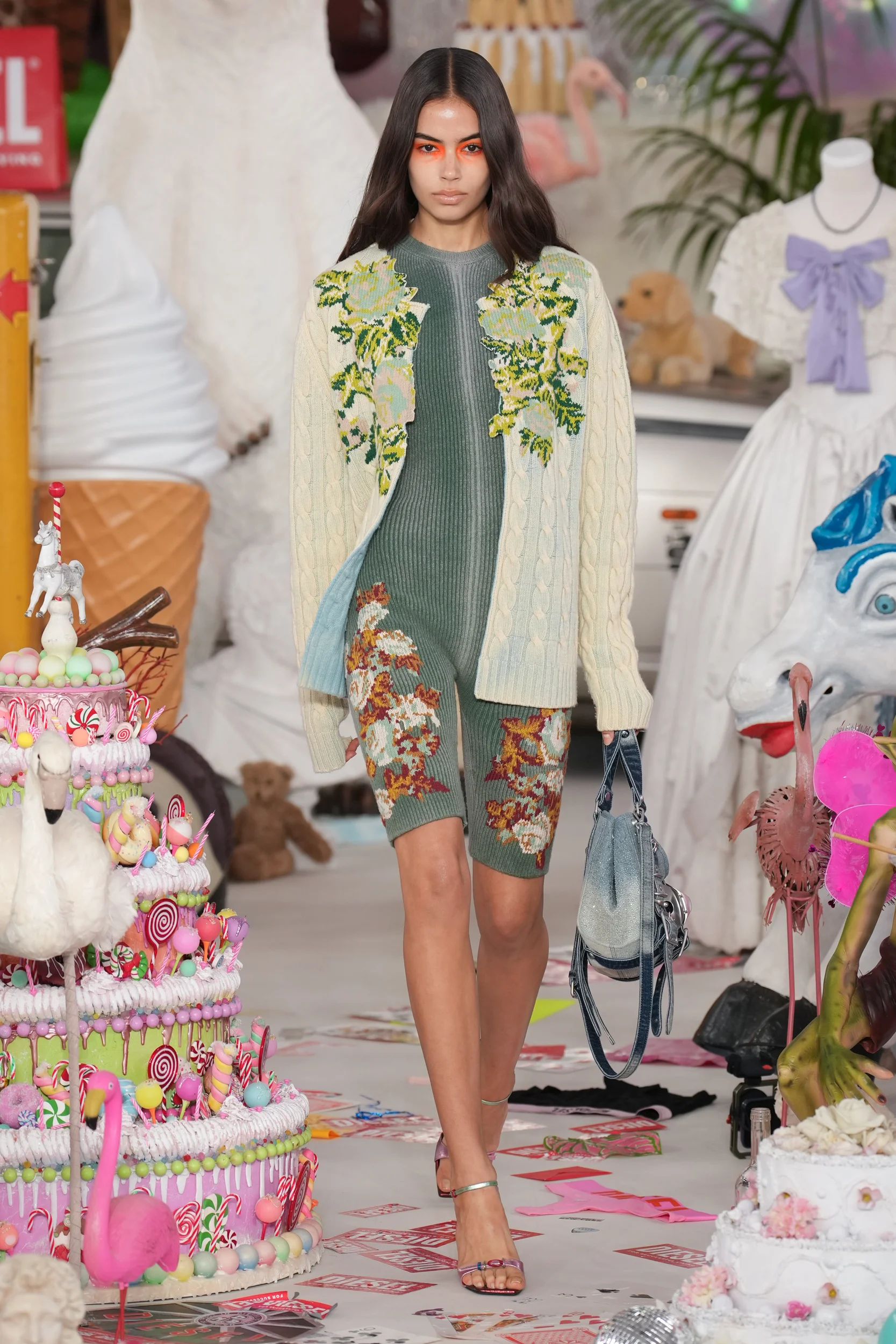 2026-27年秋冬コレクション_DIESEL(ディーゼル)_モデル_16