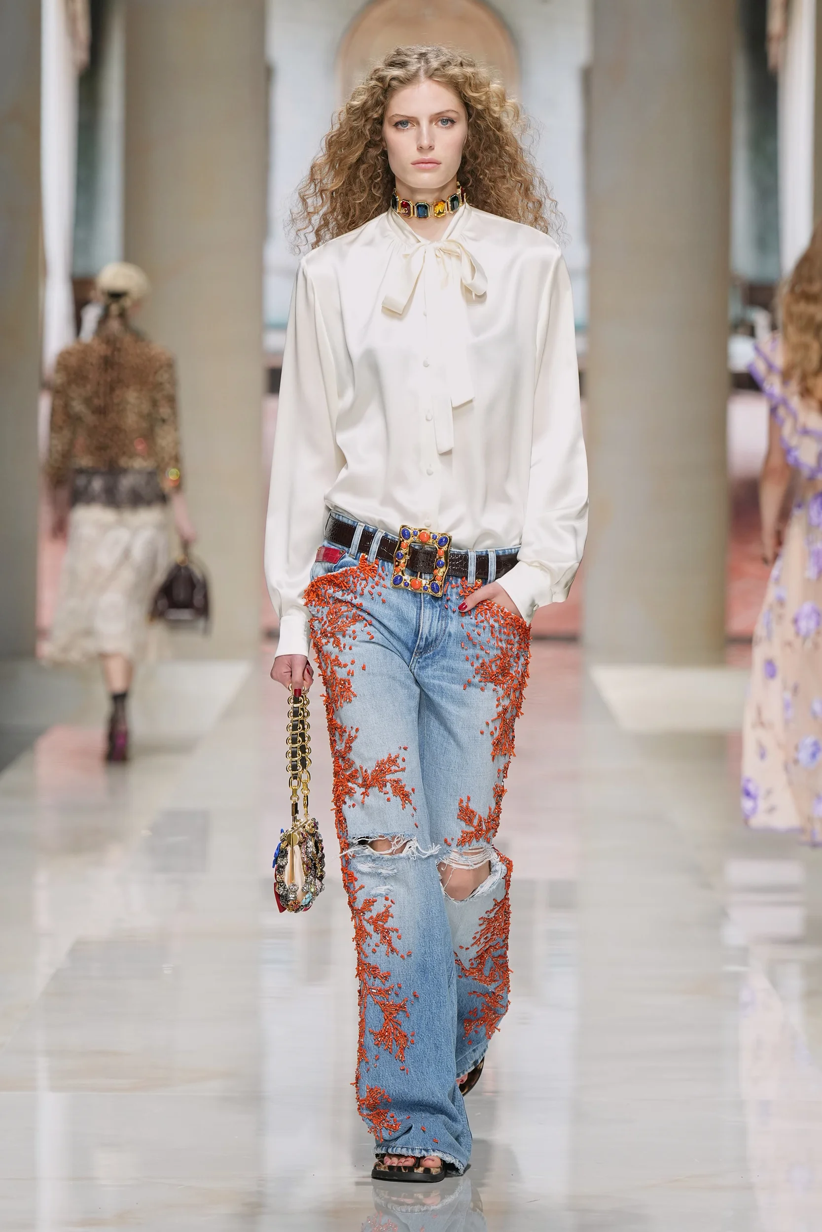 2027年春夏コレクション_DOLCE&GABBANA(ドルチェ&ガッバーナ)_モデル_11