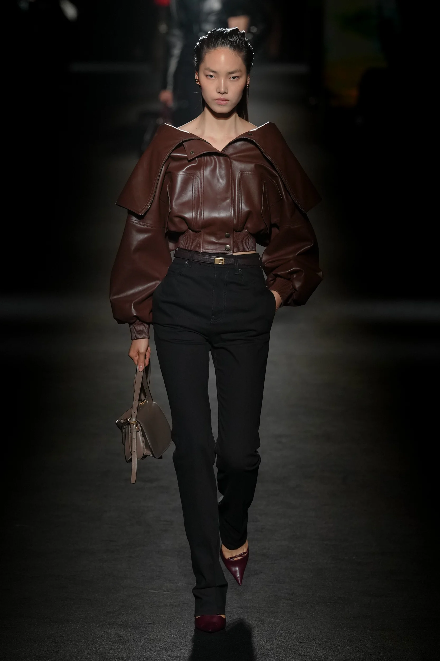 2026-27年秋冬コレクション_BALENCIAGA(バレンシアガ)_モデル_15