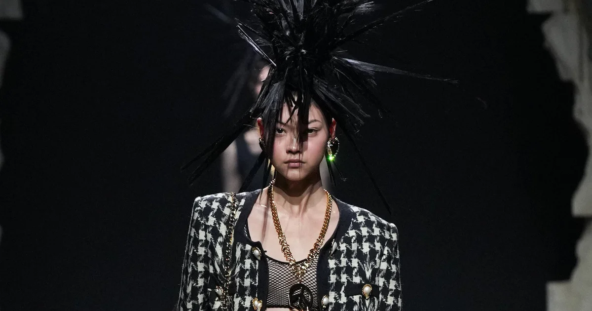モスキーノ(MOSCHINO) - コレクション(COLLECTION) | SPUR