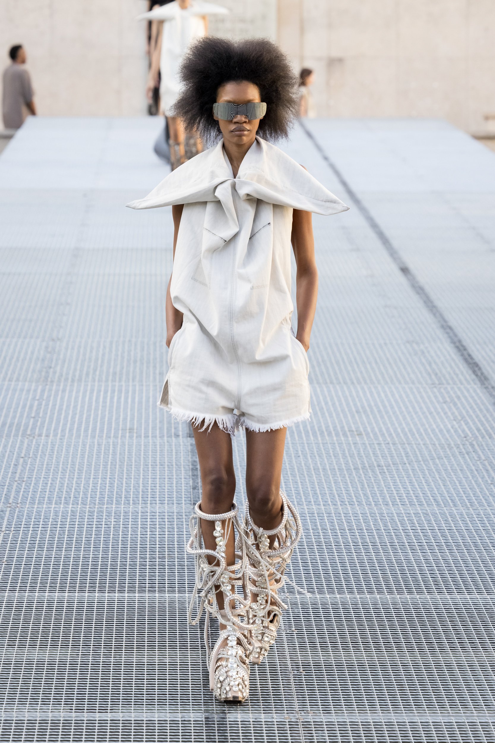 2027年春夏コレクション_RICK OWENS(リック オウエンス)_モデル_15