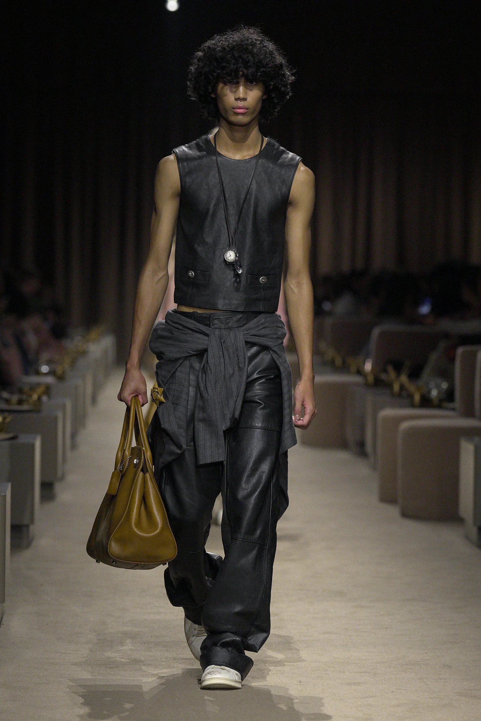 2027年春夏コレクション_COACH(コーチ)_モデル_8