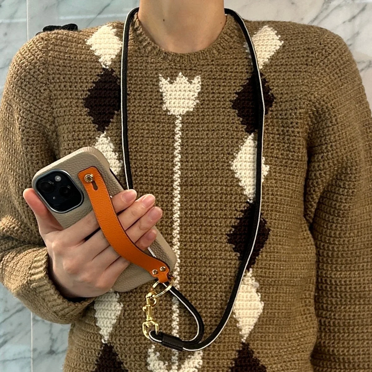 【2026年開運】水晶玉子さん監修。ファッション感覚で取り入れたいレザースマホケース【ボナベンチュラ】