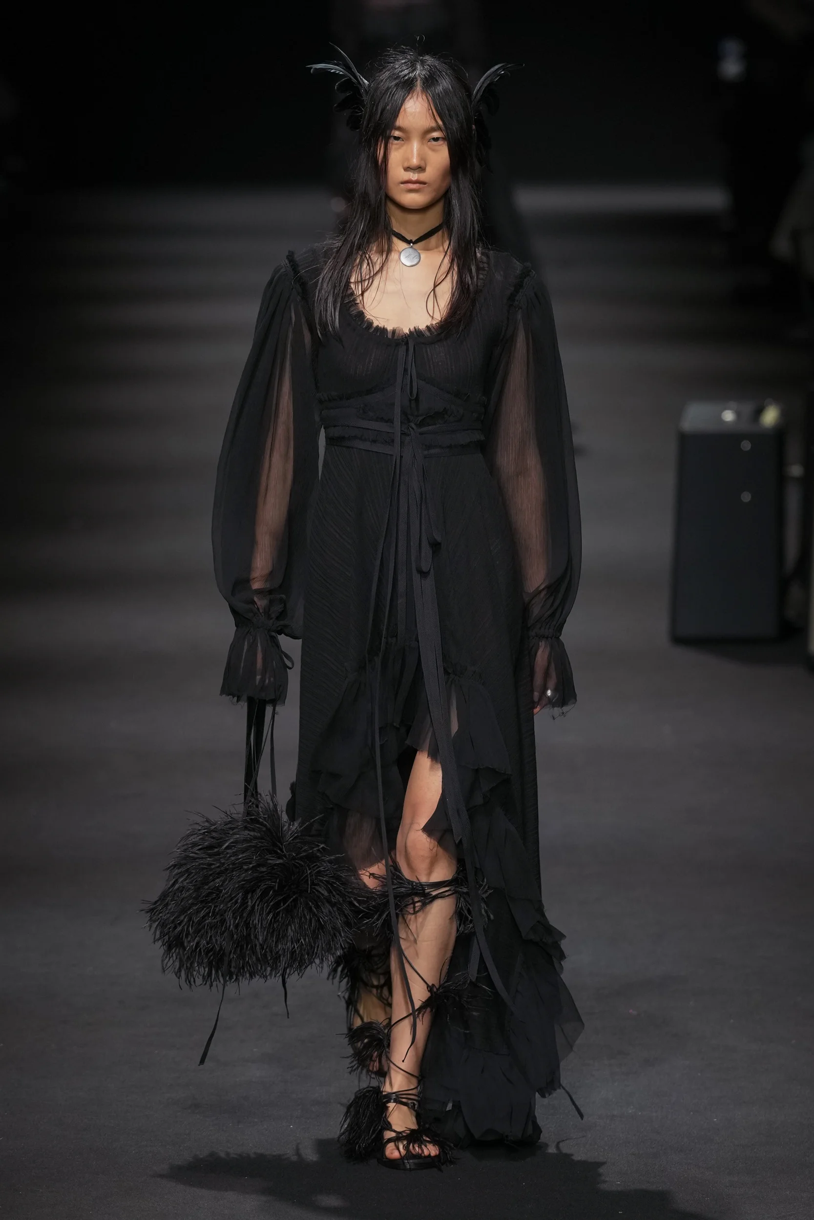 2026年春夏コレクション_ANN DEMEULEMEESTER(アン ドゥムルメステール)_モデル_33