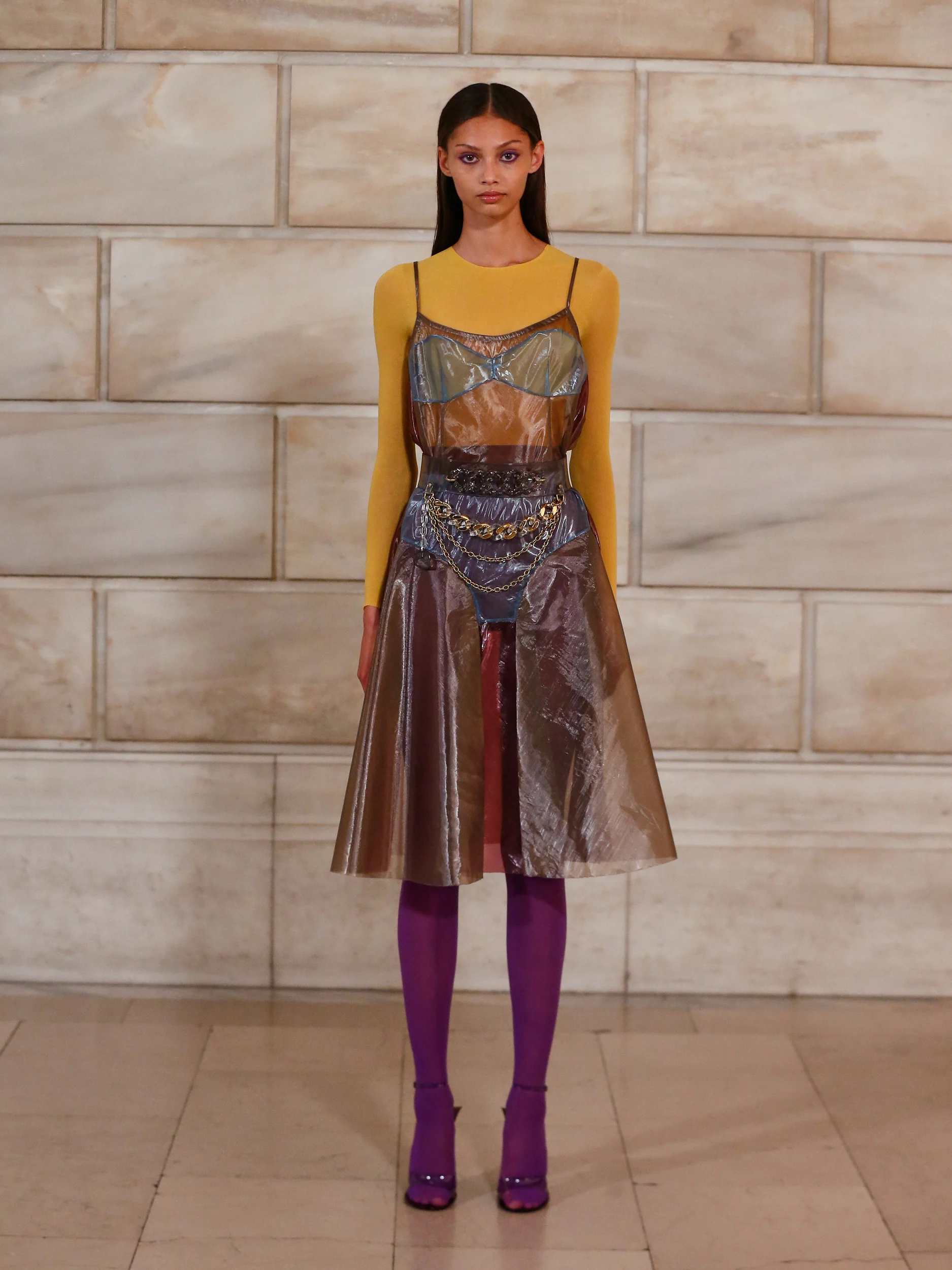 2027年春夏コレクション_MARC JACOBS(マーク ジェイコブス)_モデル_8