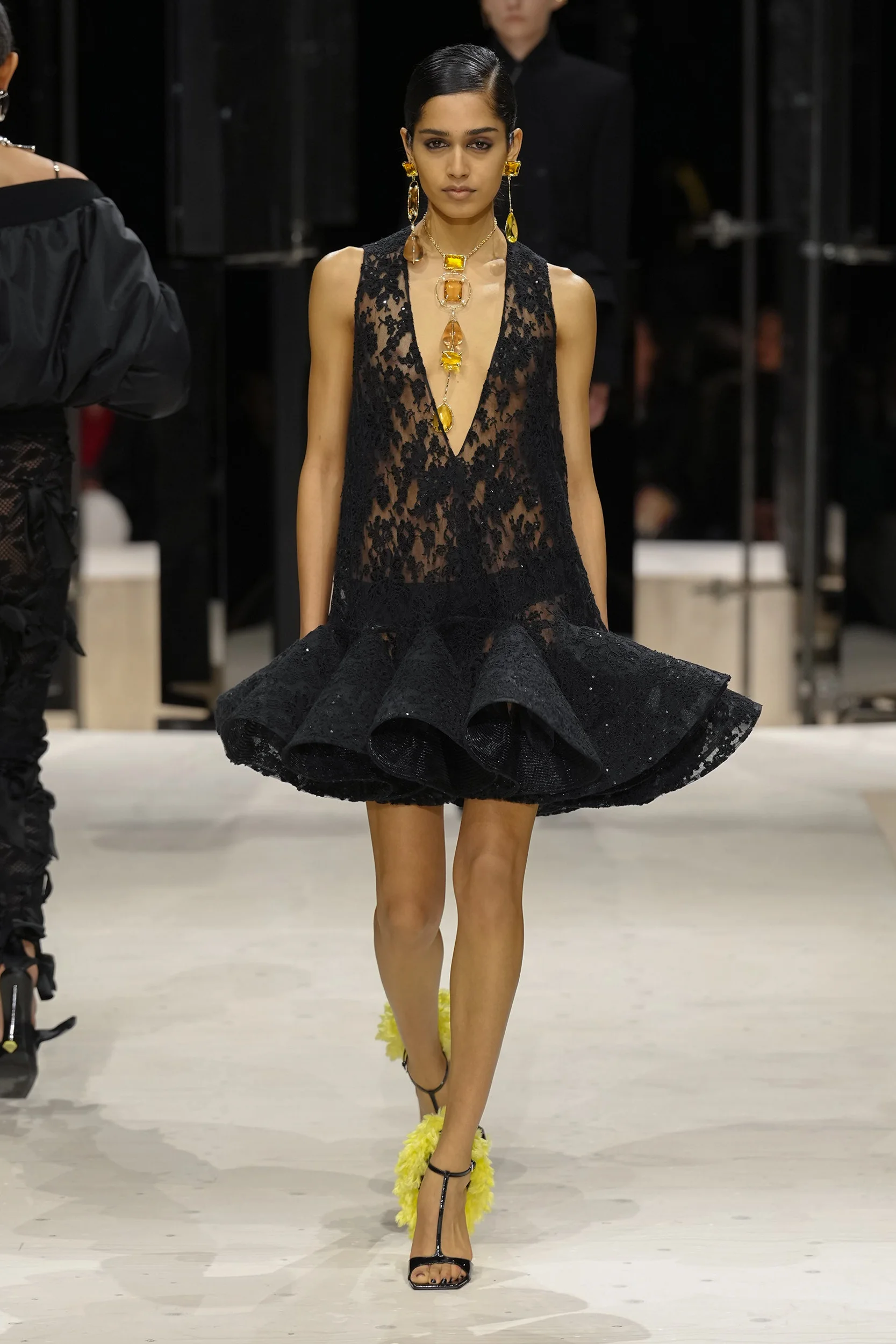 2026-27年秋冬コレクション_GIVENCHY(ジバンシィ)_モデル_38