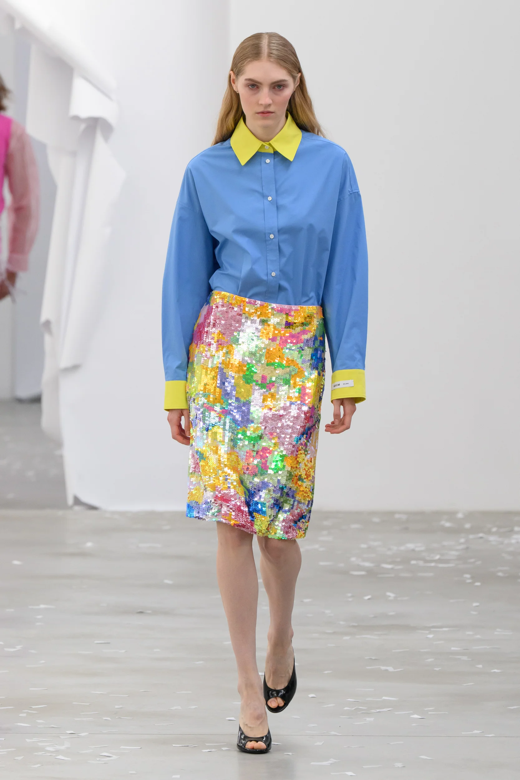 2027年春夏コレクション_MSGM(エムエスジーエム)_モデル_13
