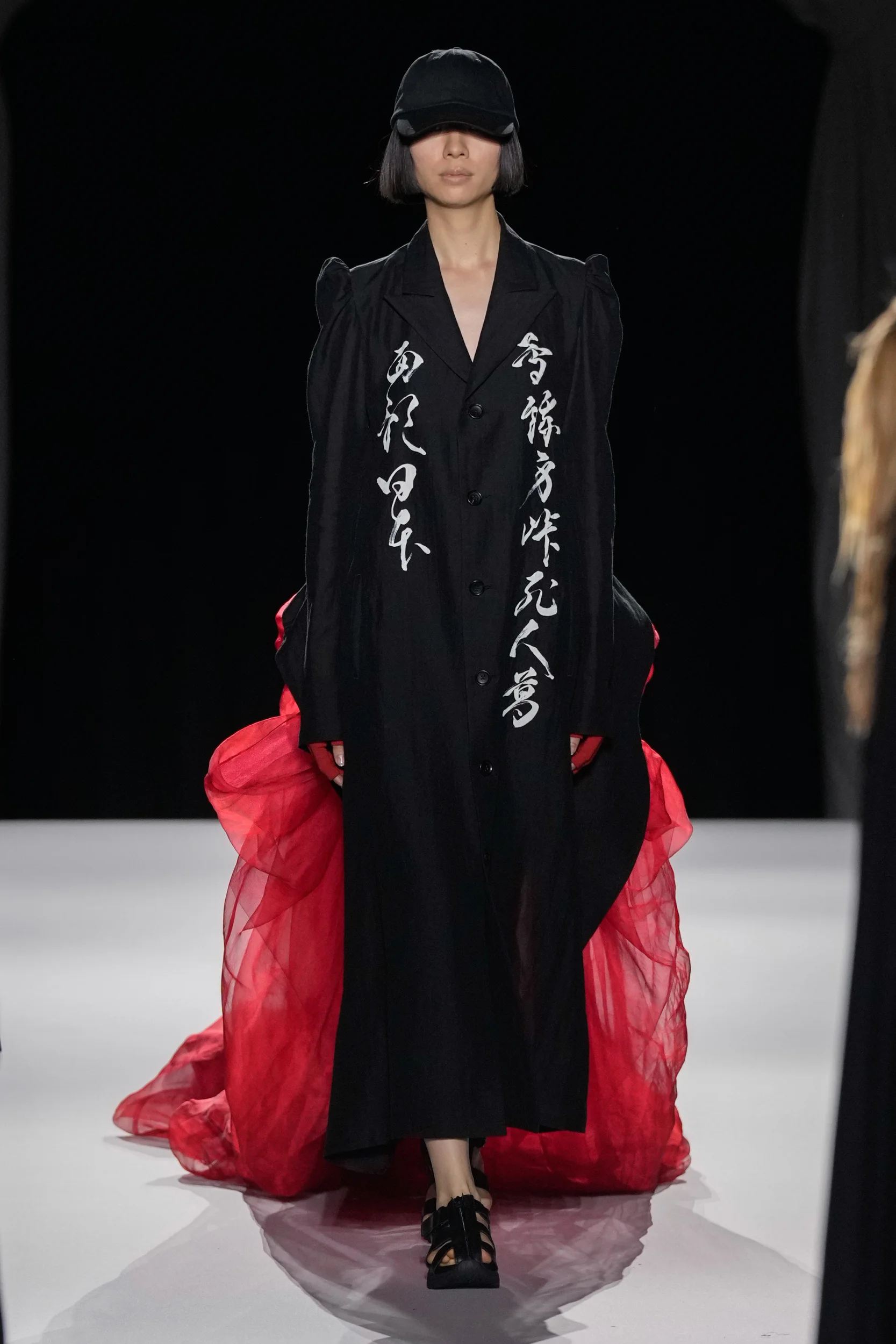 2026年春夏コレクション_YOHJI YAMAMOTO(ヨウジヤマモト)_モデル_47