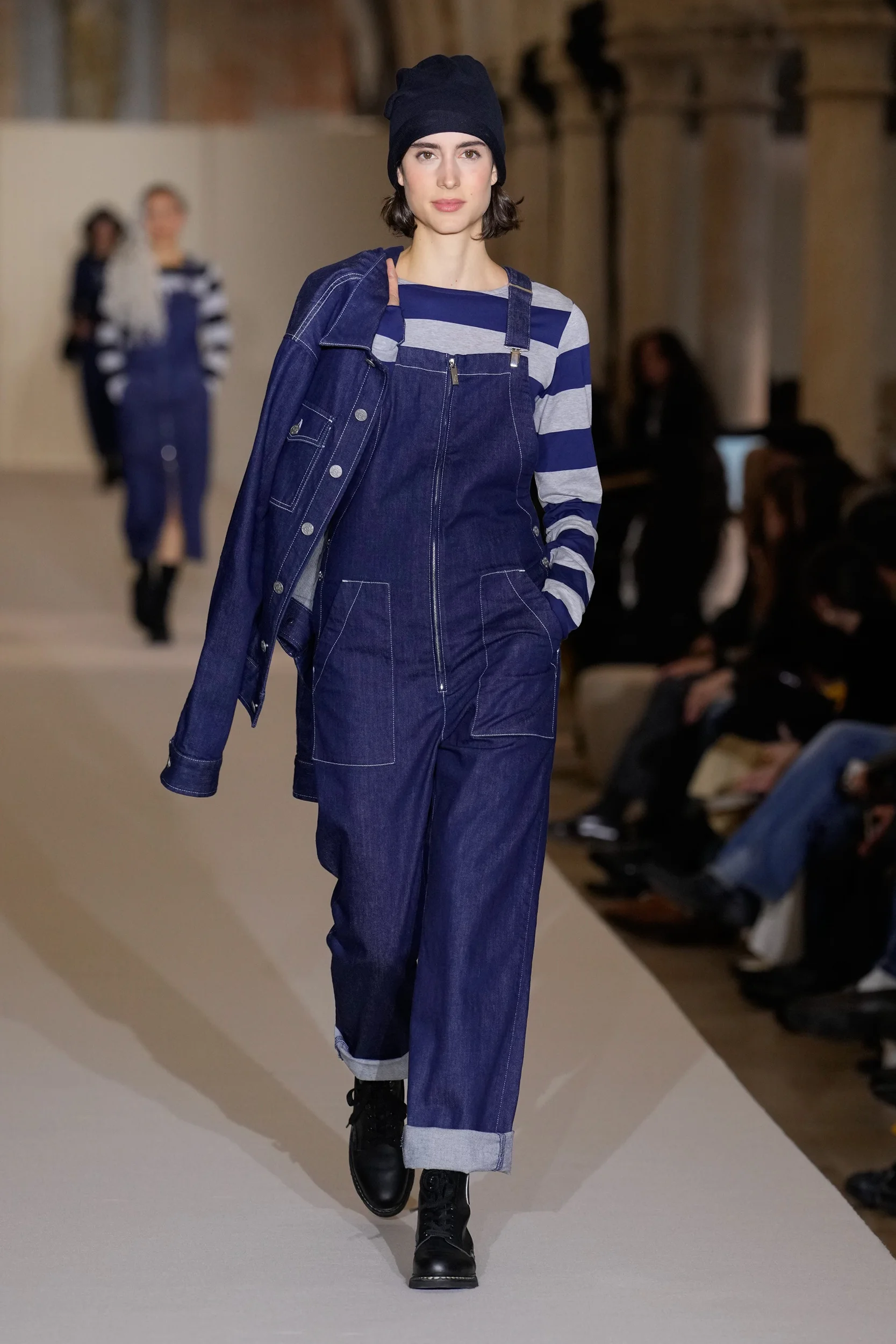 2026年春夏コレクション_AGNES B.(アニエスベー)_モデル_22