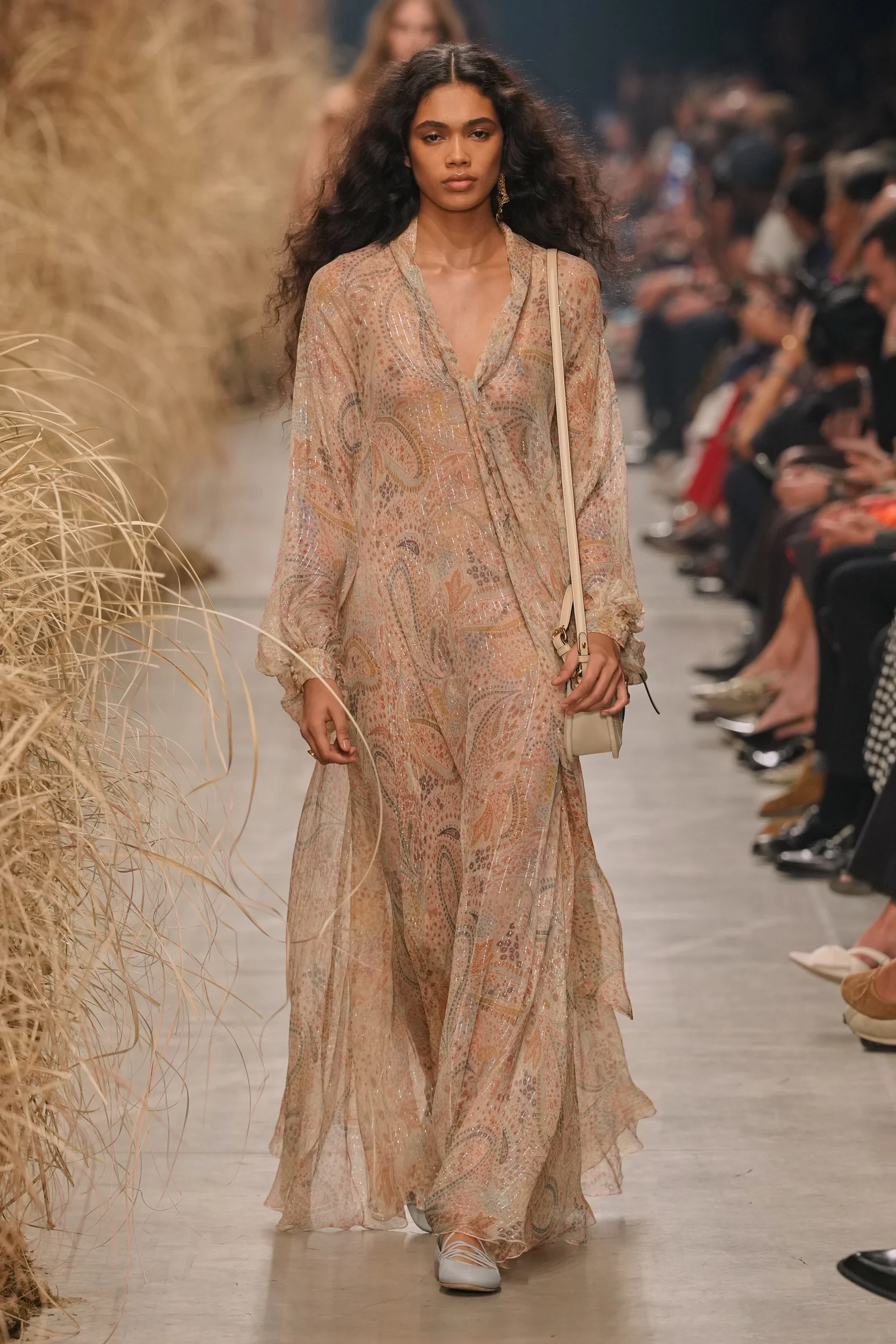 2027年春夏コレクション_ETRO(エトロ)_モデル_3