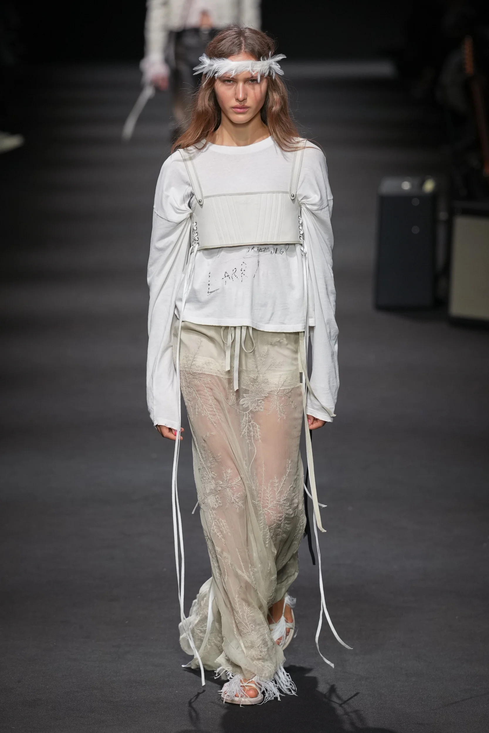 2026年春夏コレクション_ANN DEMEULEMEESTER(アン ドゥムルメステール)_モデル_9