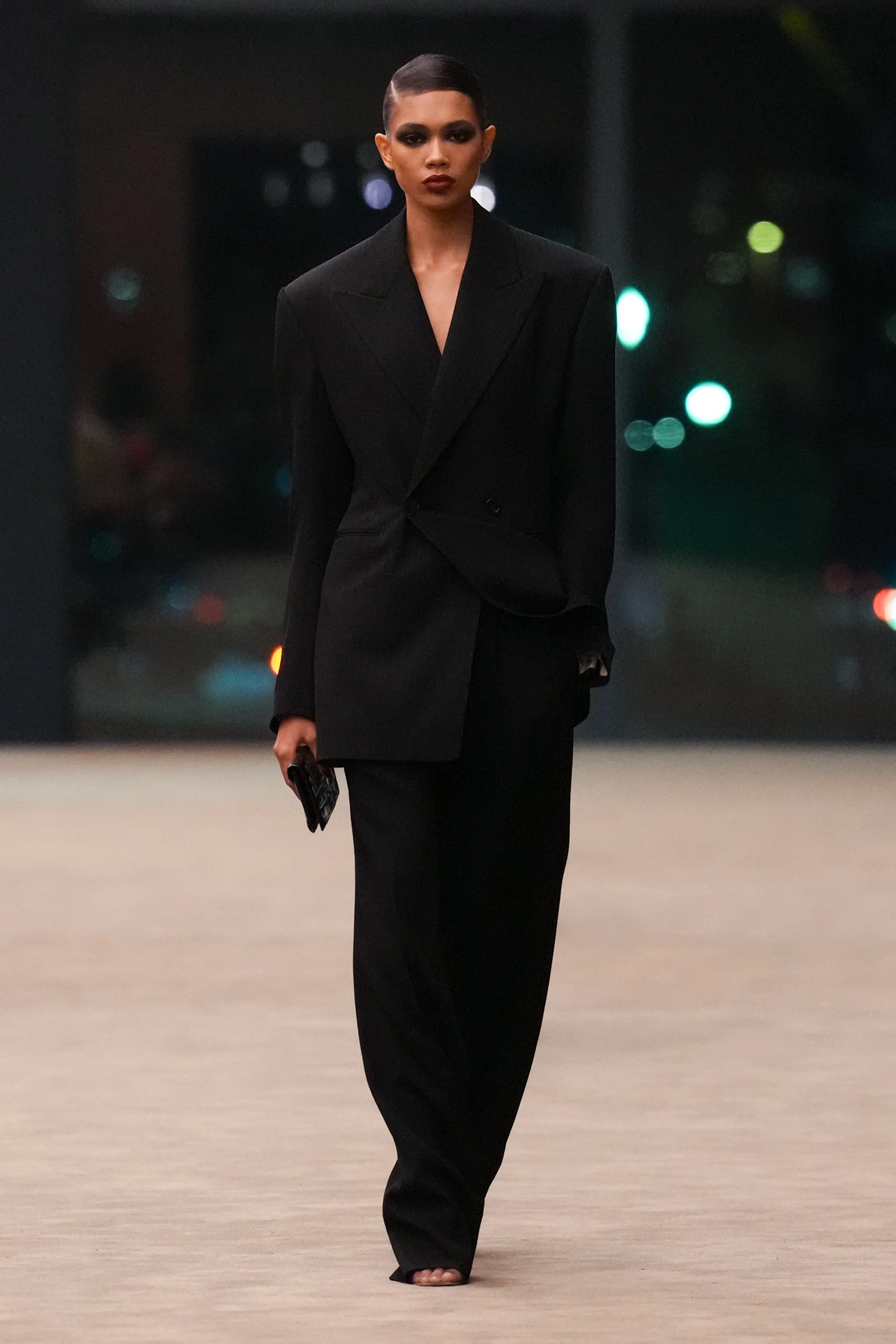 2026-27年秋冬コレクション_SAINT LAURENT(サンローラン)_モデル_1