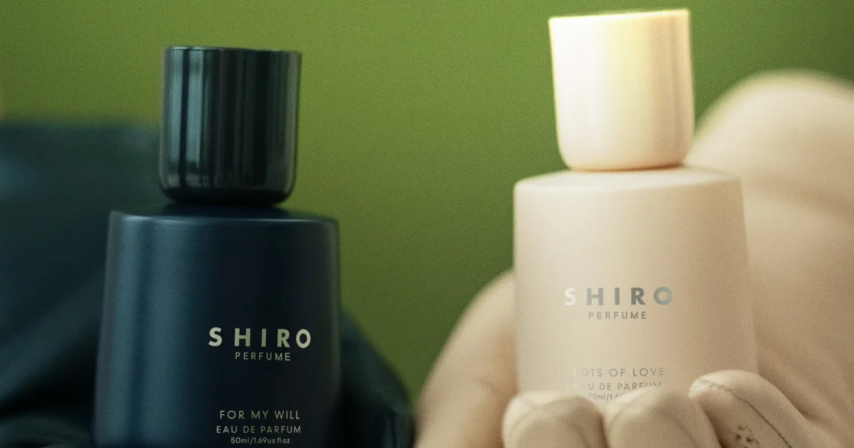 新品未使用　SHIRO 2023ホリデー限定　スパークルホリデー SHIRO】ホリデー限定パフューム2種が登場。愛と感謝を香りに託し