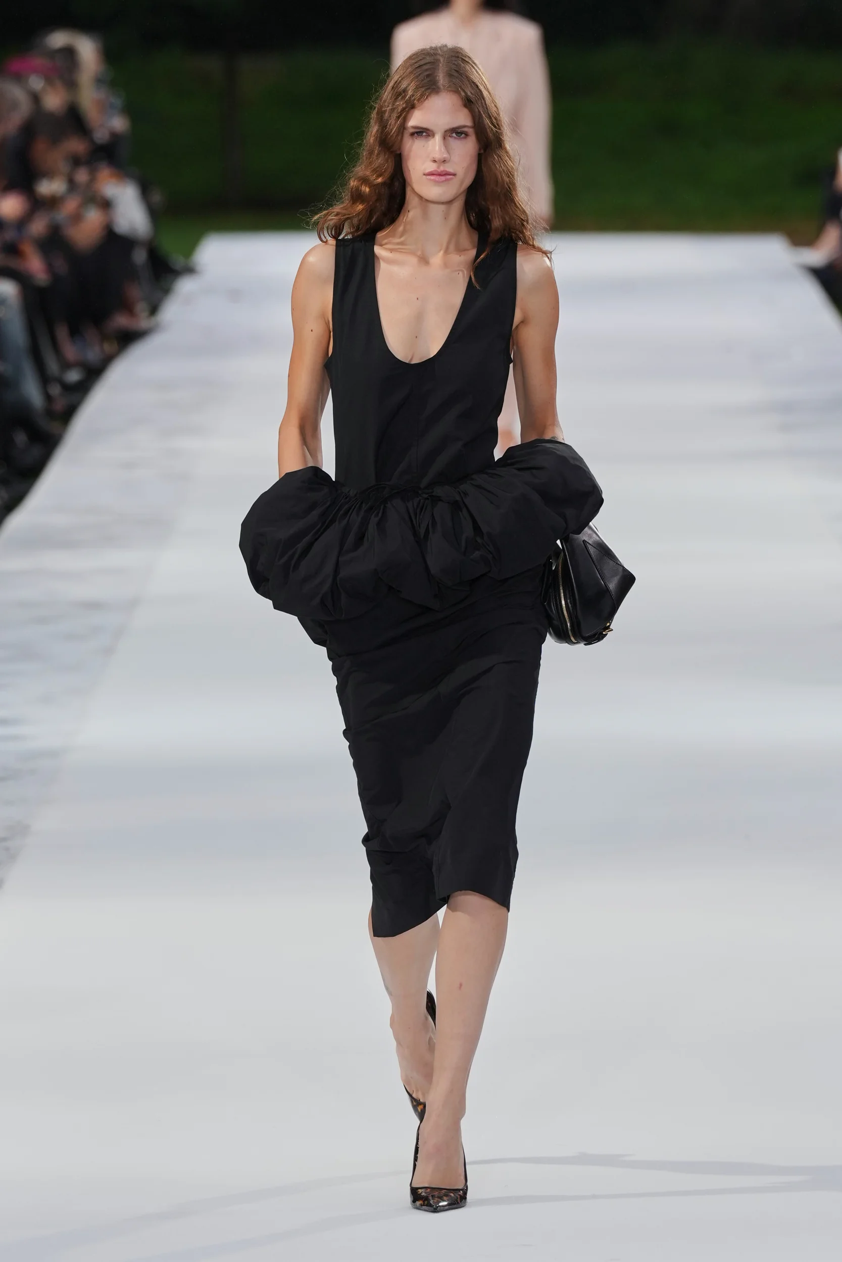 2027年春夏コレクション_STELLA MCCARTNEY(ステラ マッカートニー)_モデル_4