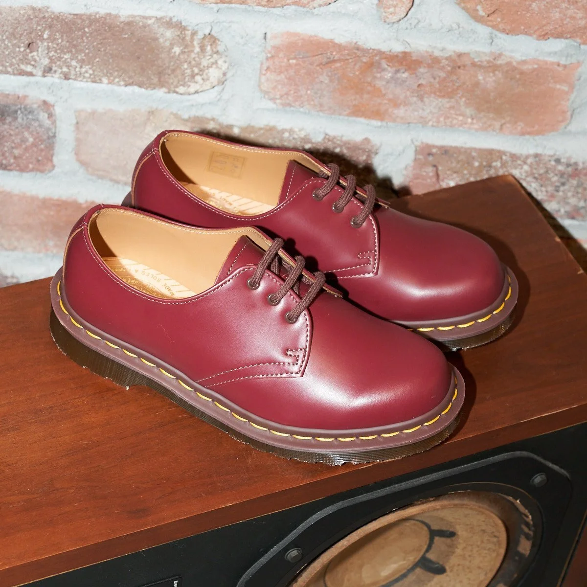 冬の足もとをモードに彩る【ドクターマーチン】6選|ブーツからメリージェーンまで、トレンドモデルが大集結！