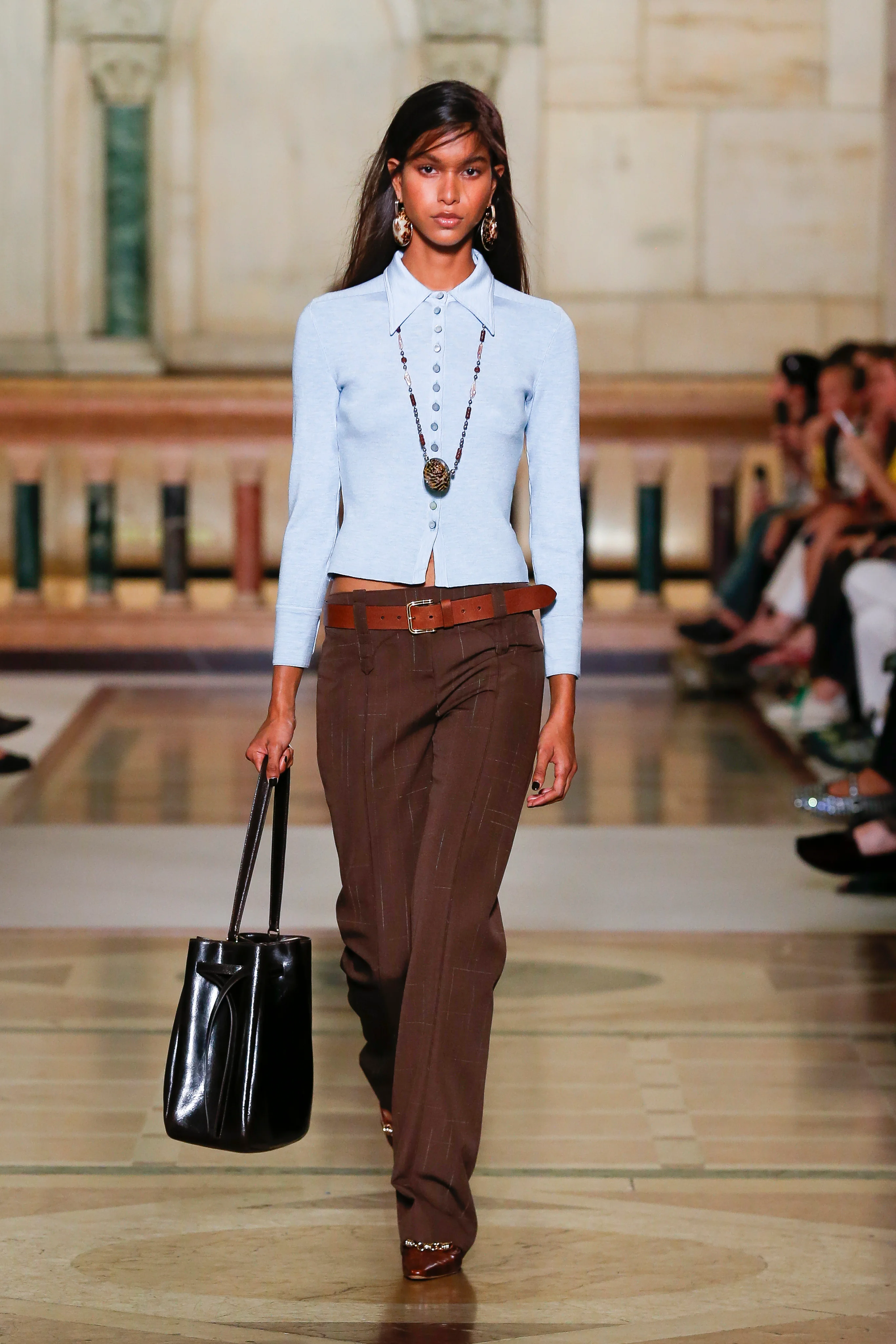 2026年春夏コレクション_TORY BURCH(トリー バーチ)_モデル_10