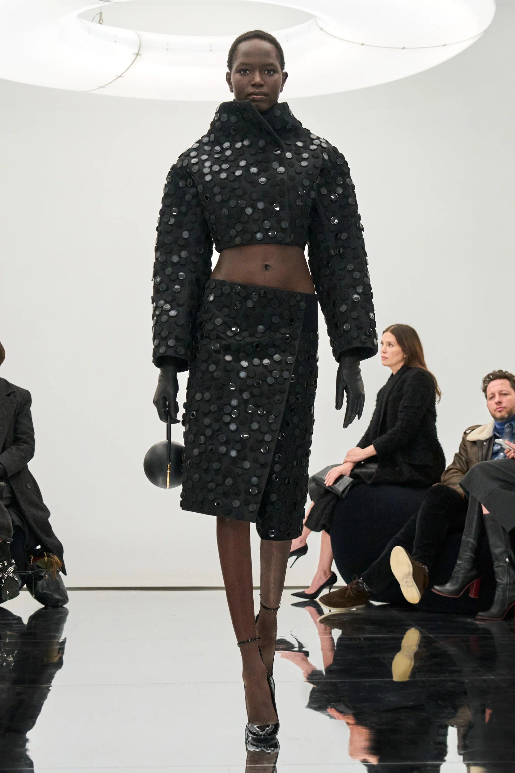 2024-25年秋冬コレクション_ALAÏA(アライア)_モデル_39