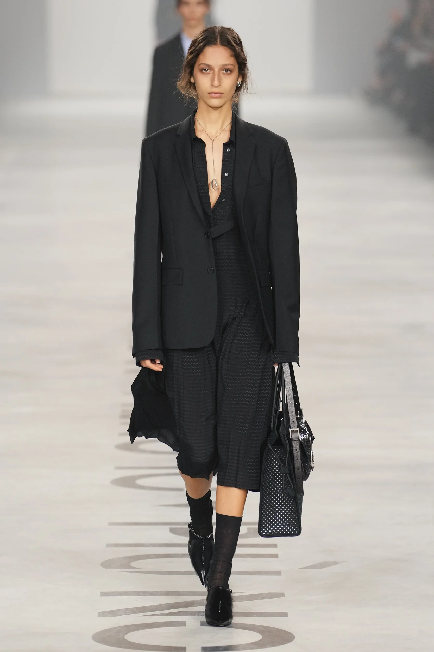 2026-27年秋冬コレクション_FENDI(フェンディ)_モデル_1