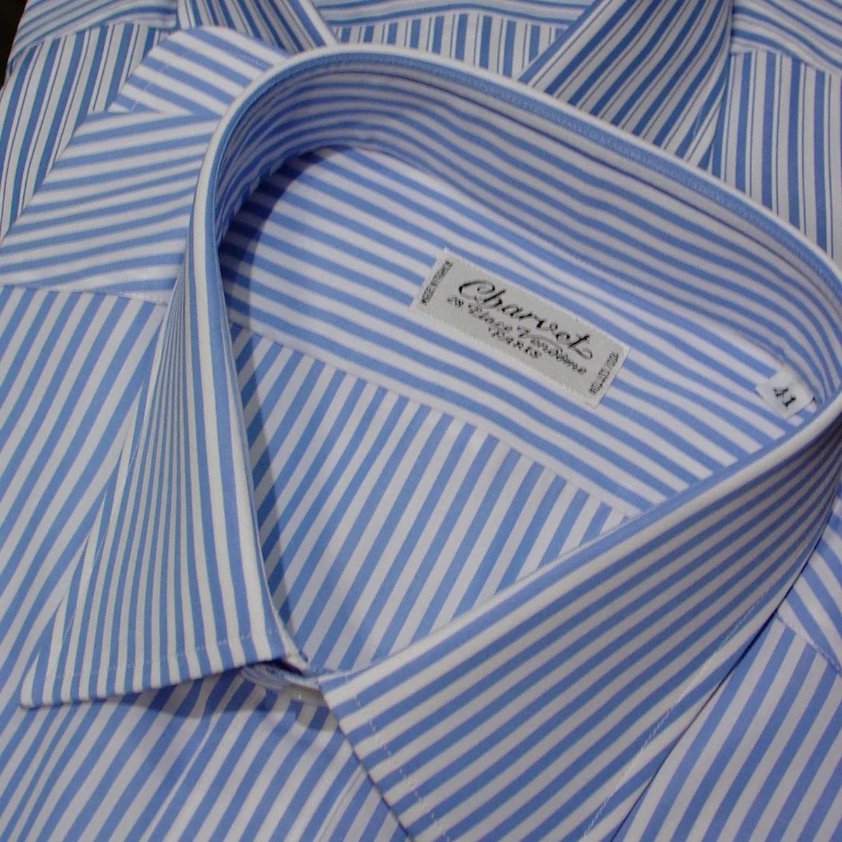 パリの老舗シャツメーカー、【シャルヴェ】のアトリエとブティックへ