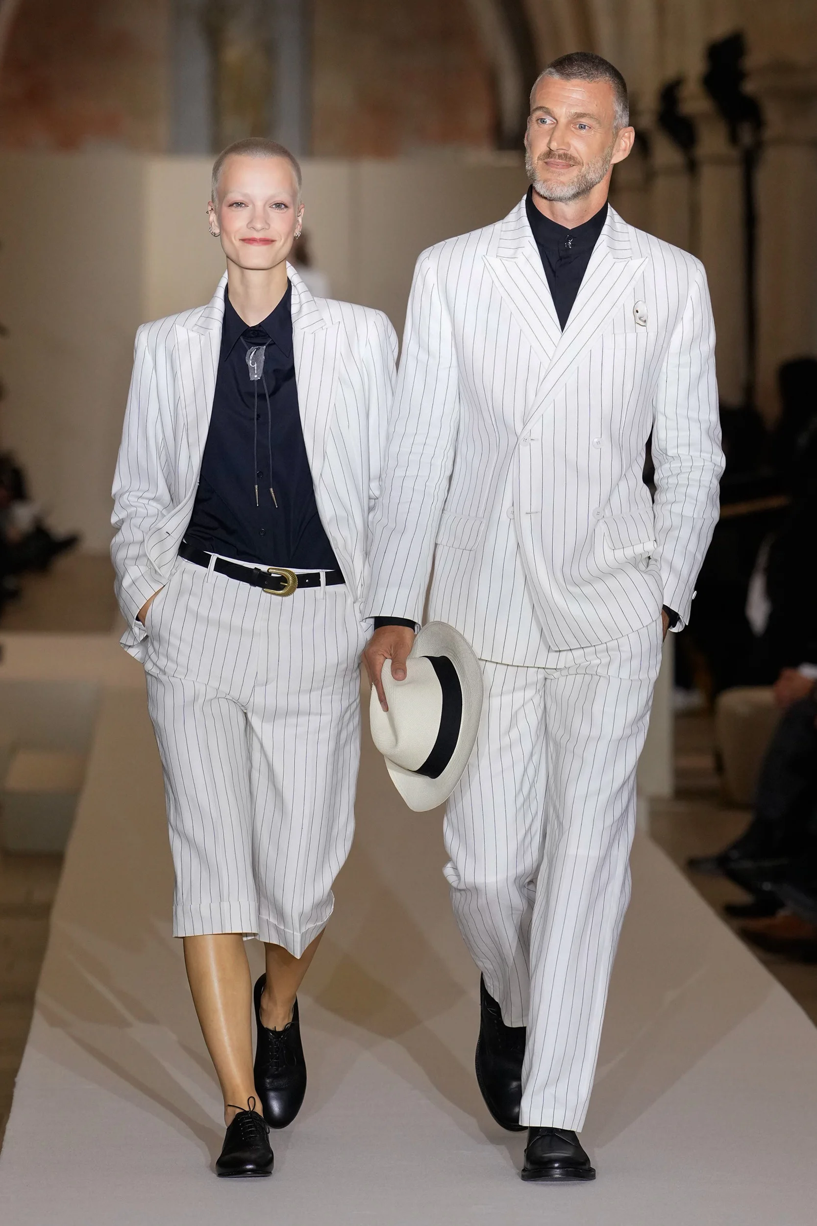 2026年春夏コレクション_AGNES B.(アニエスベー)_モデル_17