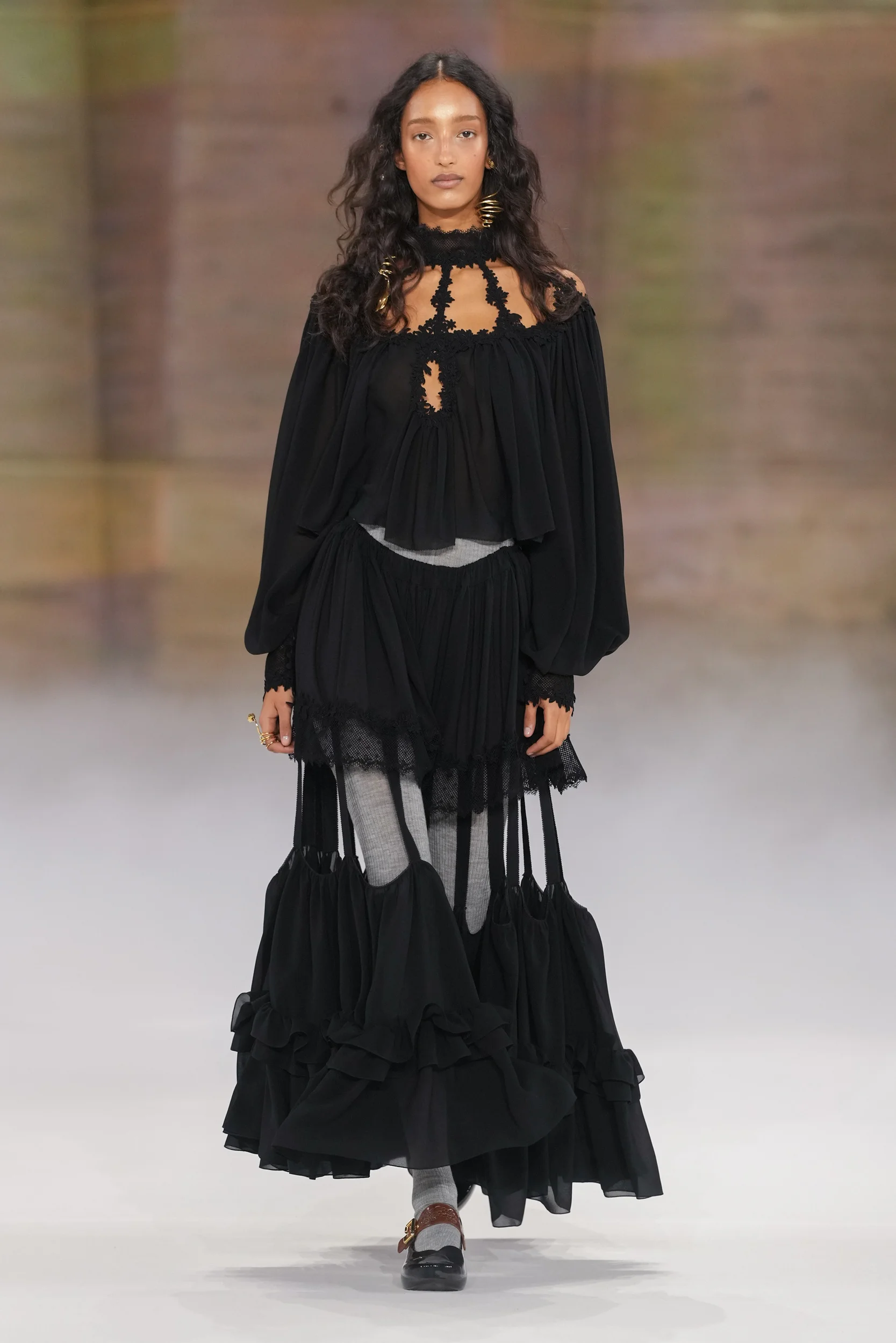 2026-27年秋冬コレクション_CHLOÉ(クロエ)_モデル_53