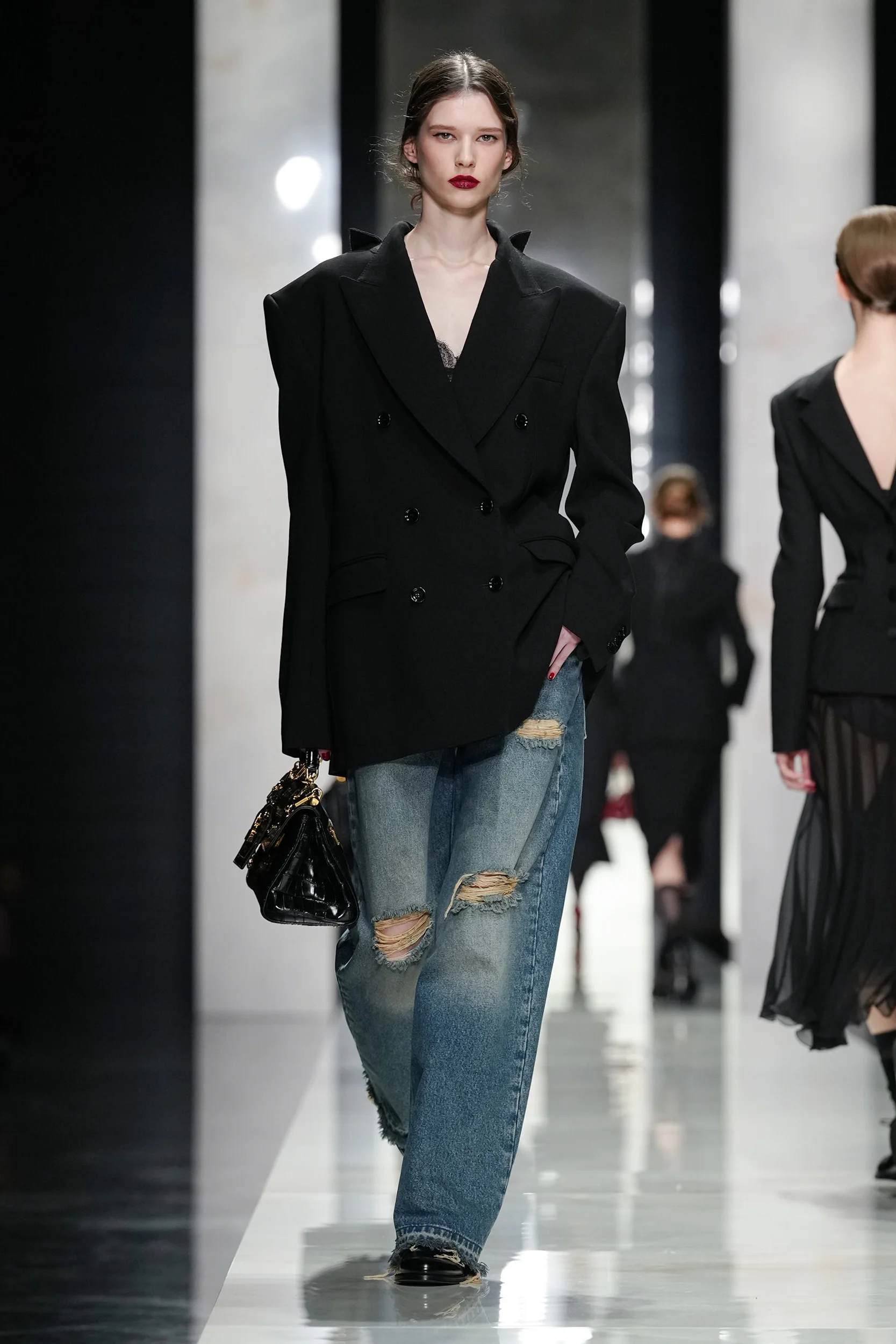 2026-27年秋冬コレクション_DOLCE&GABBANA(ドルチェ&ガッバーナ)_モデル_21