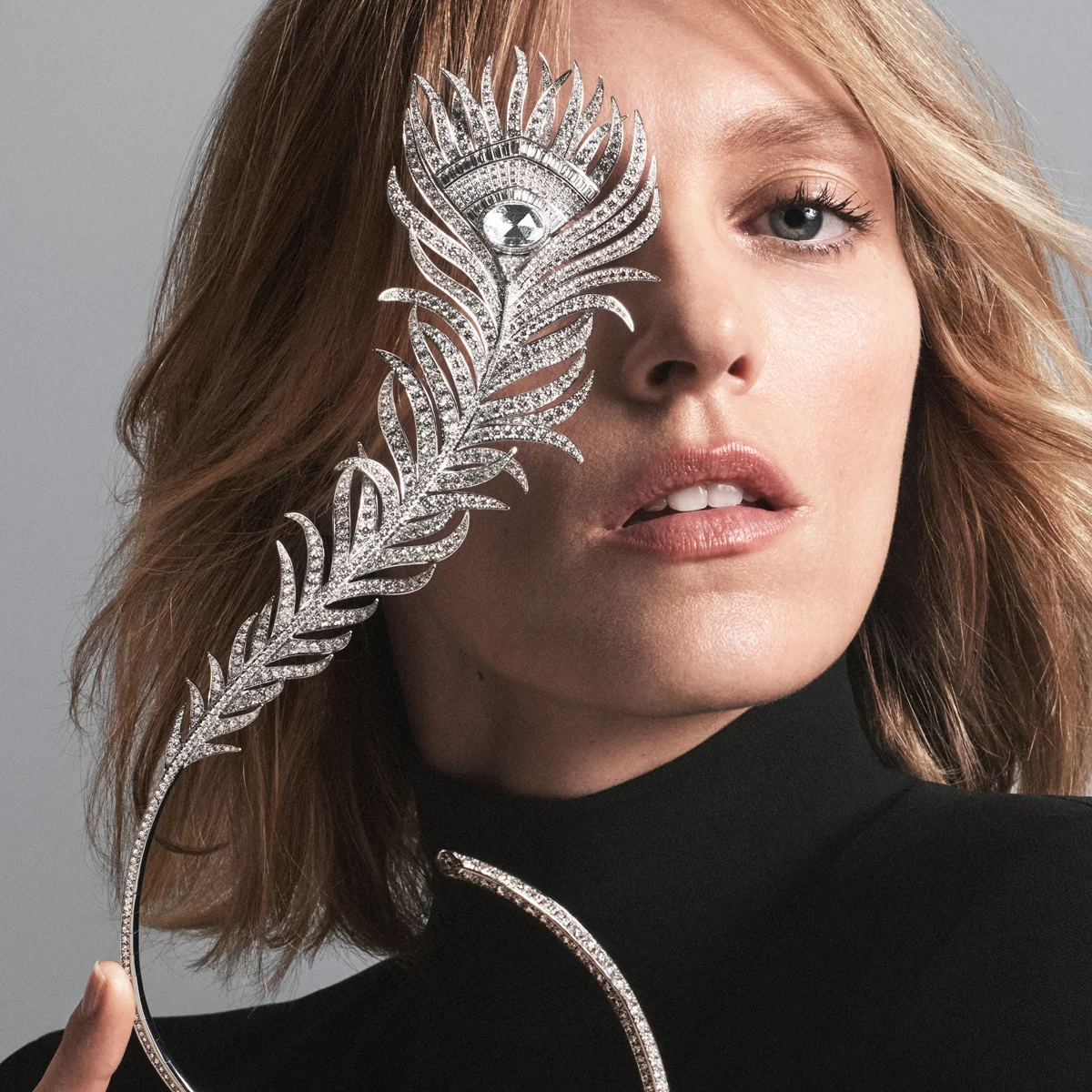 初の男女モデル起用、ブシュロンの新キャンペーン「ICONS」が公開