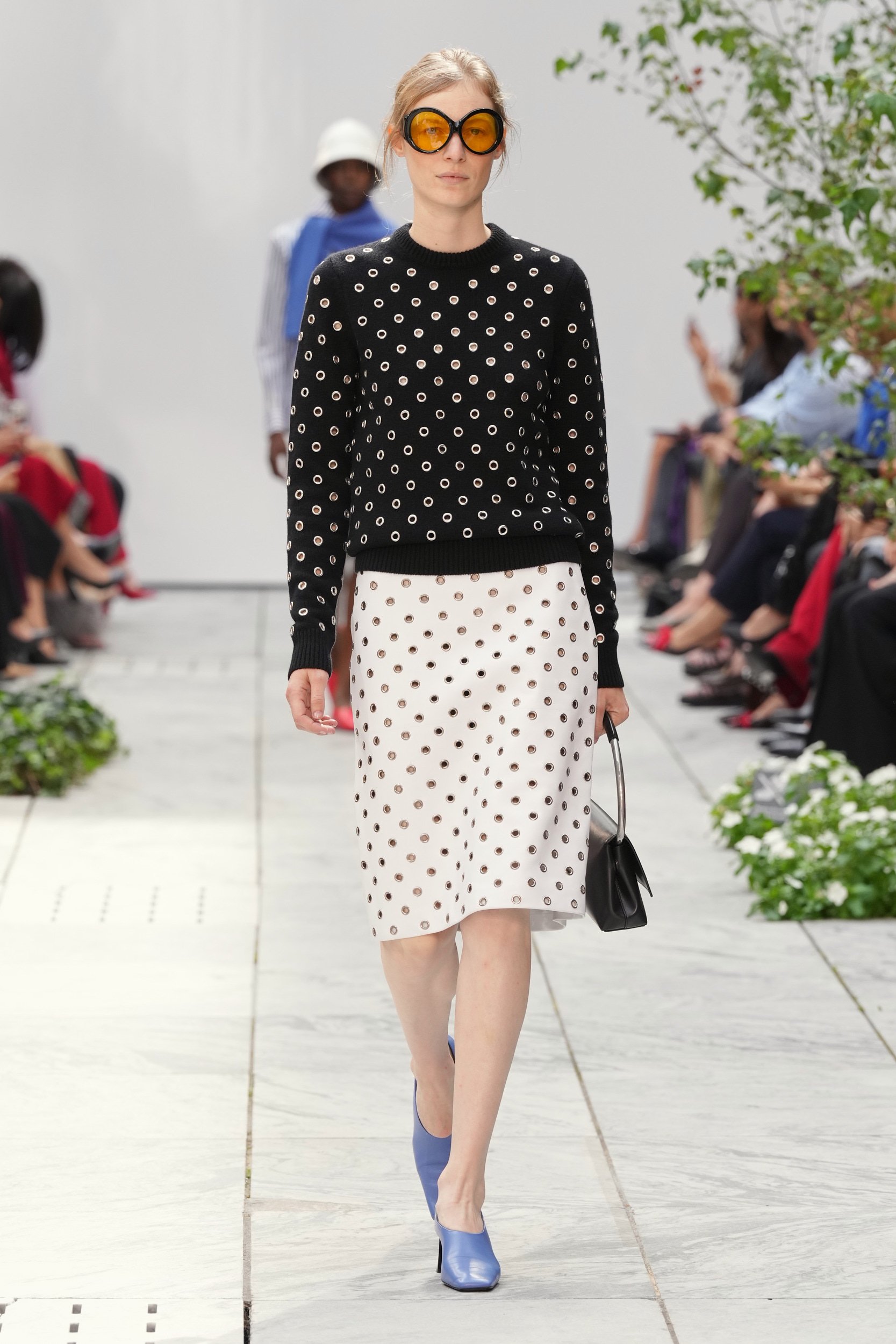 2027年春夏コレクション_MICHAEL KORS COLLECTION(マイケル・コース コレクション)_モデル_41