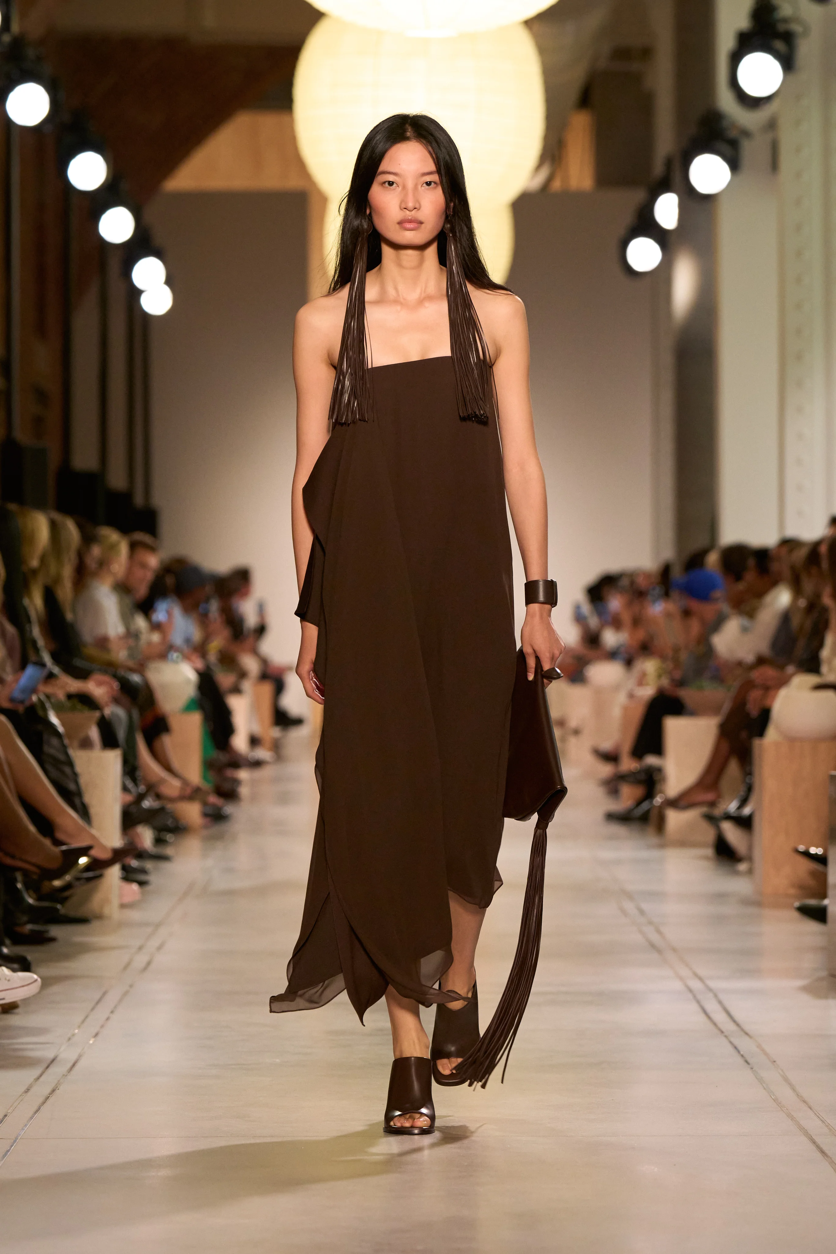 2026年春夏コレクション_MICHAEL KORS COLLECTION(マイケル・コース コレクション)_モデル_15